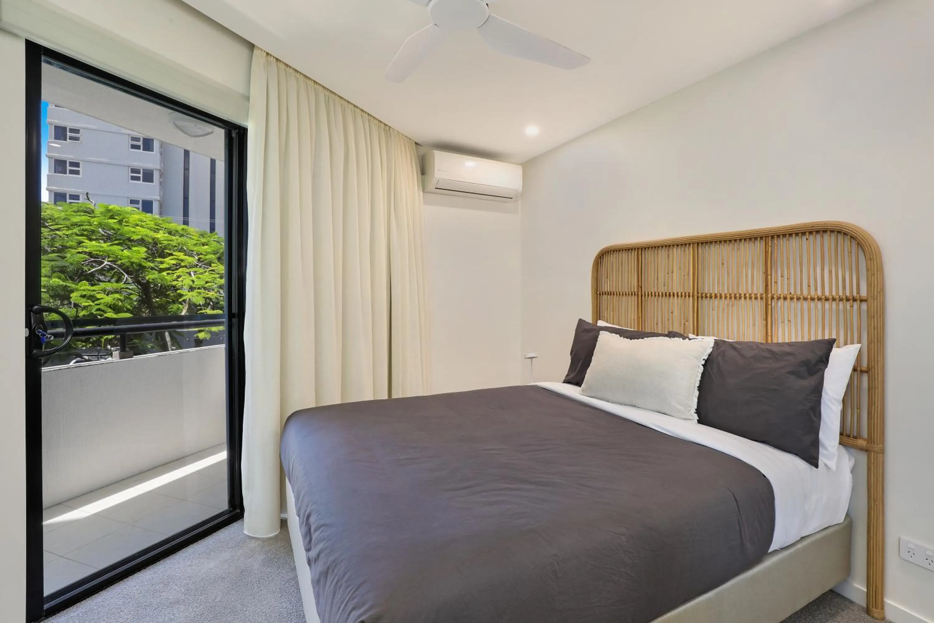 Bed in Spinnaker Quays