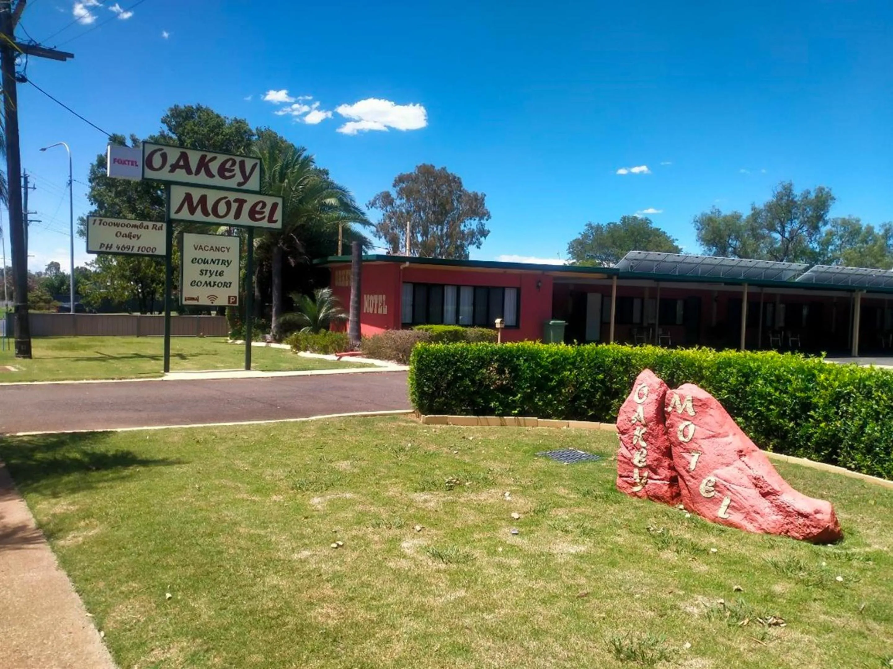Property building in Oakey Motel