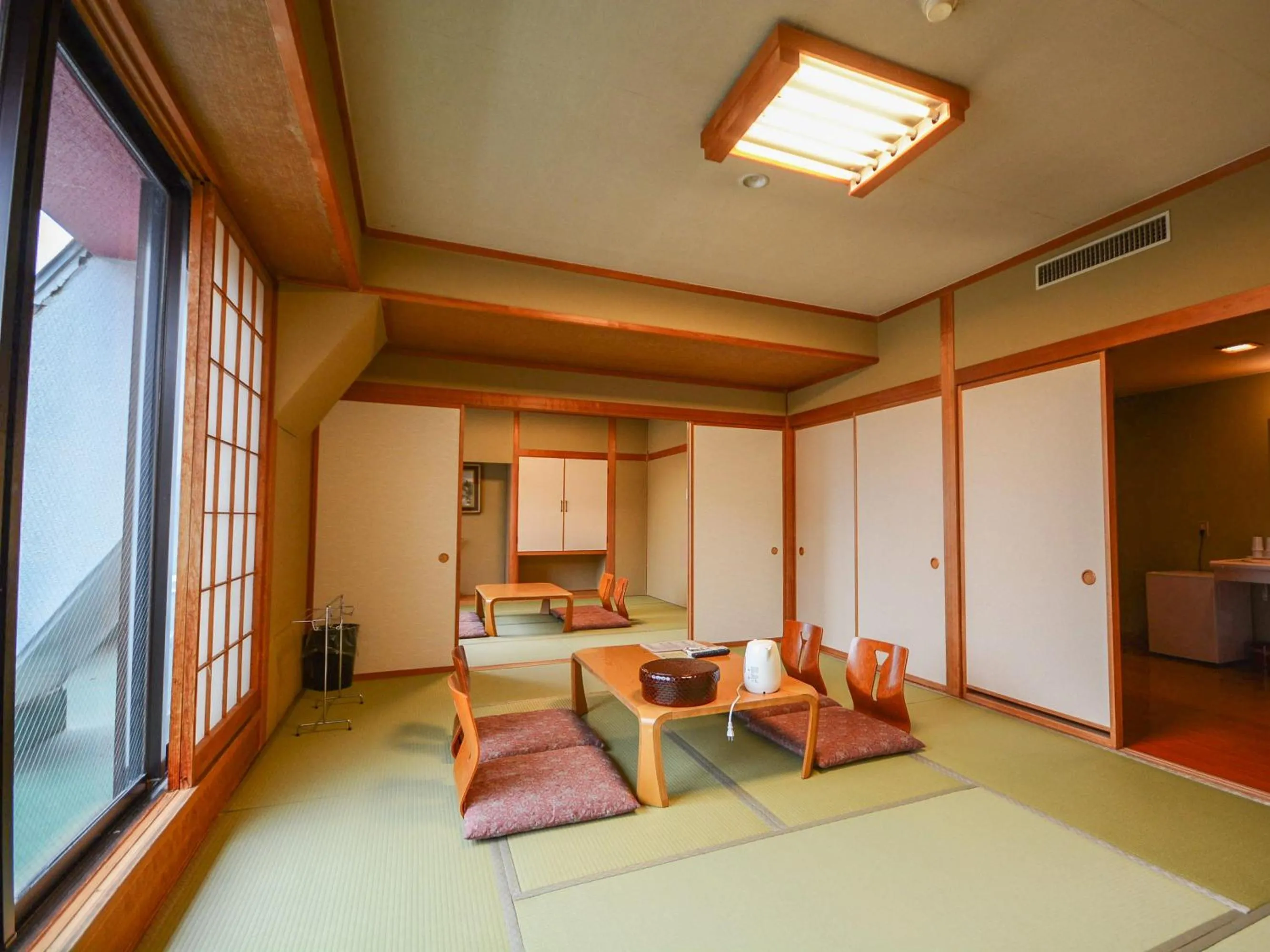 Photo of the whole room in Hoshikawakan