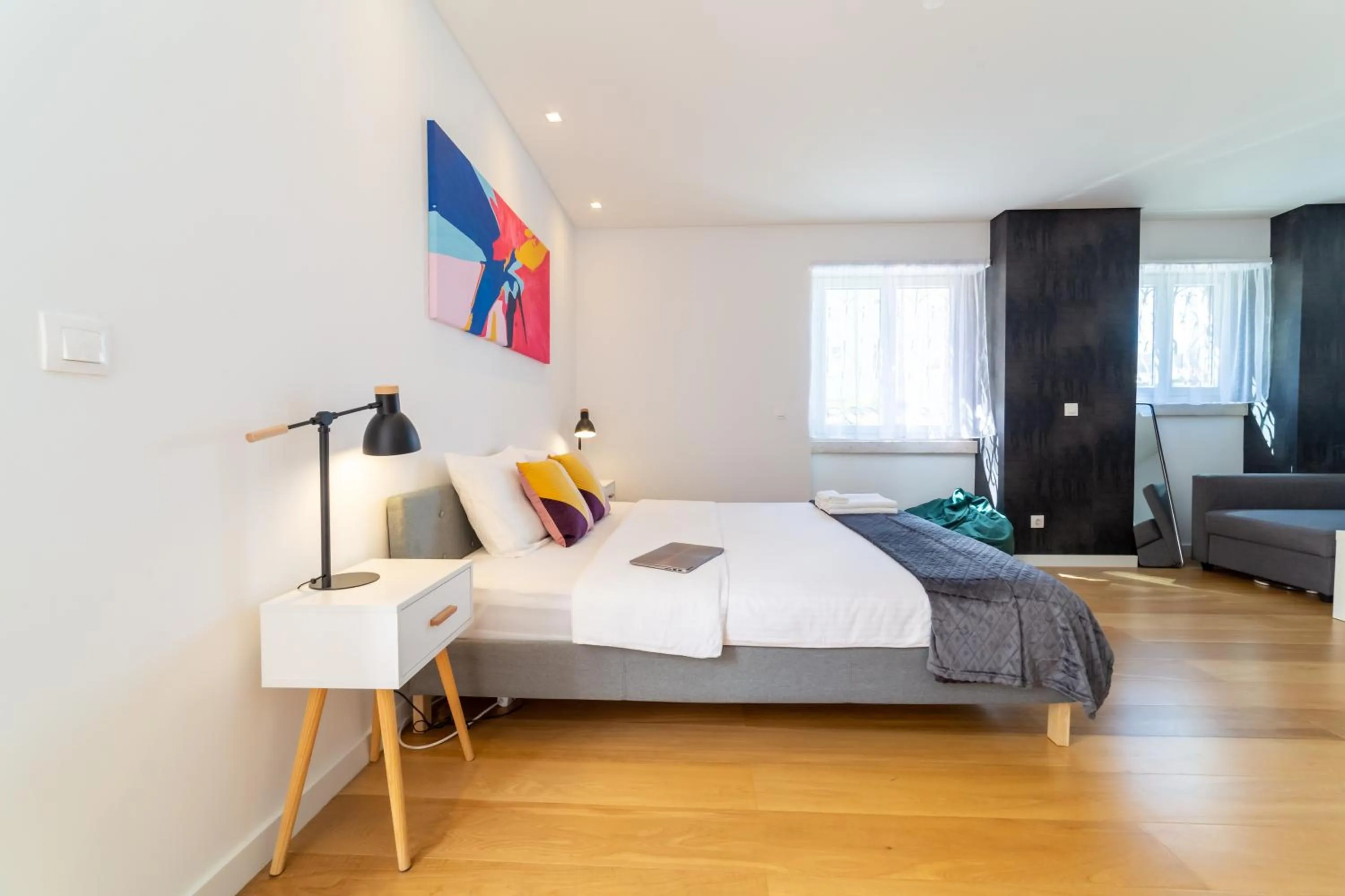 Bed in Industrial Lisbon Apartment