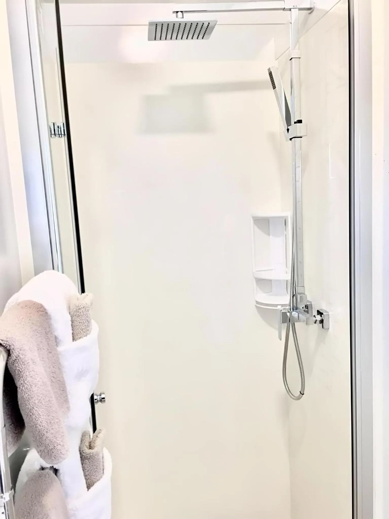 Shower in Almond Court Motel