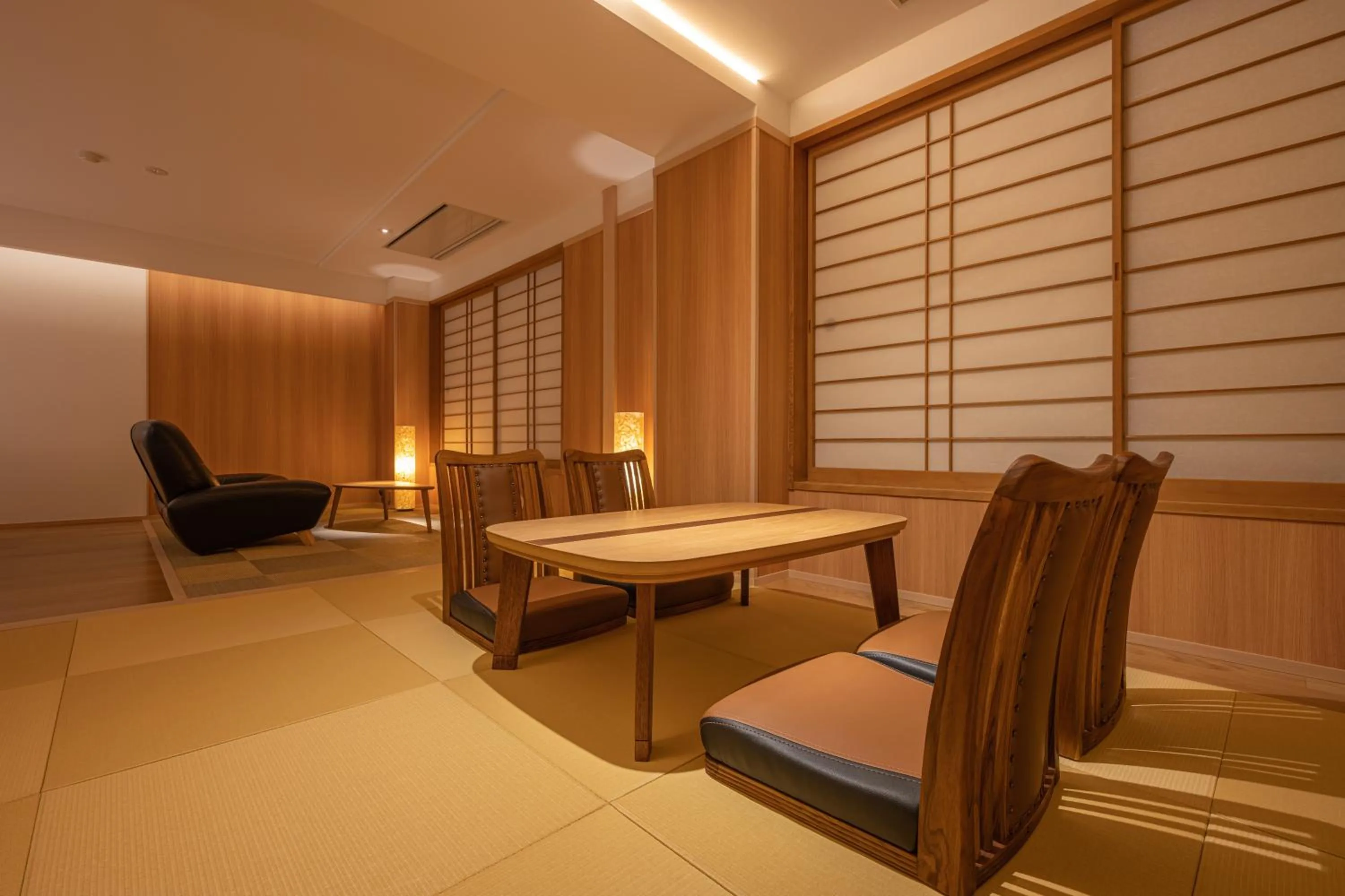 Photo of the whole room in Suminoyu