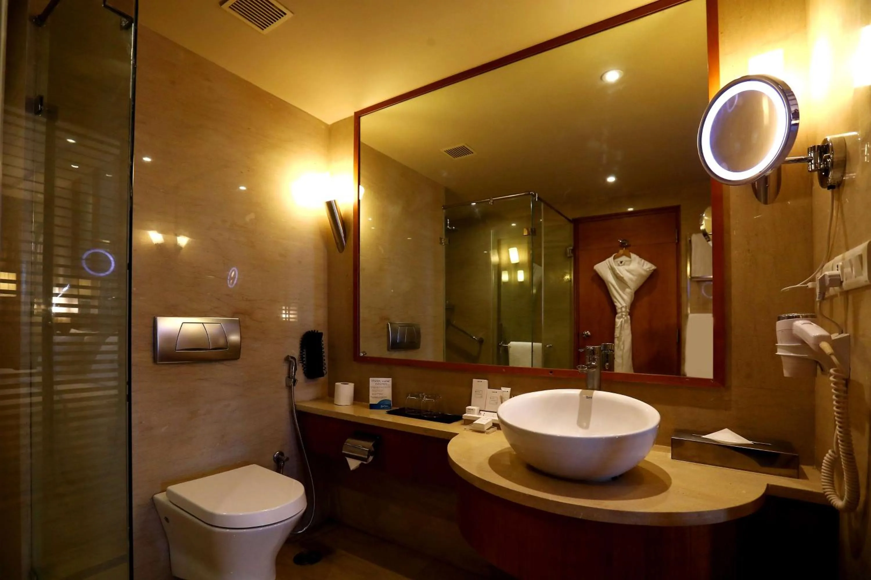 Bathroom in Radisson Blu Hotel Chennai City Centre