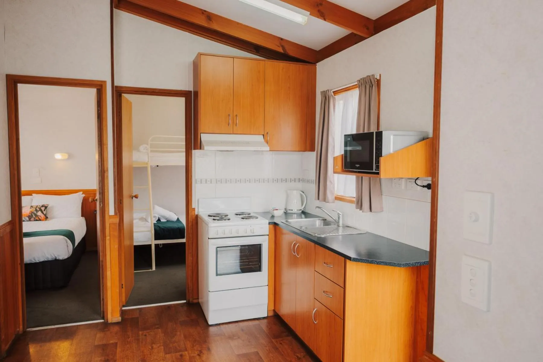 Kitchen or kitchenette in Alivio Tourist Park Canberra