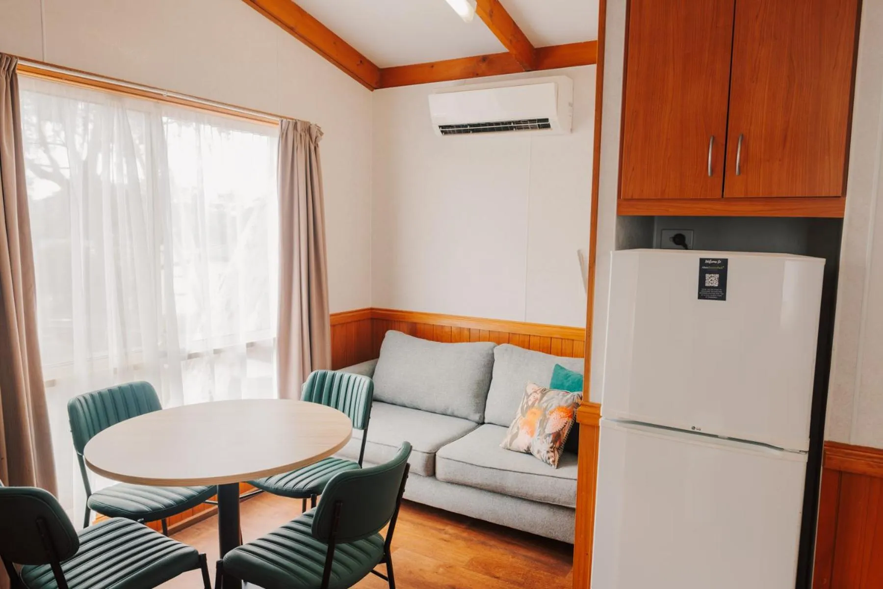 Living room in Alivio Tourist Park Canberra