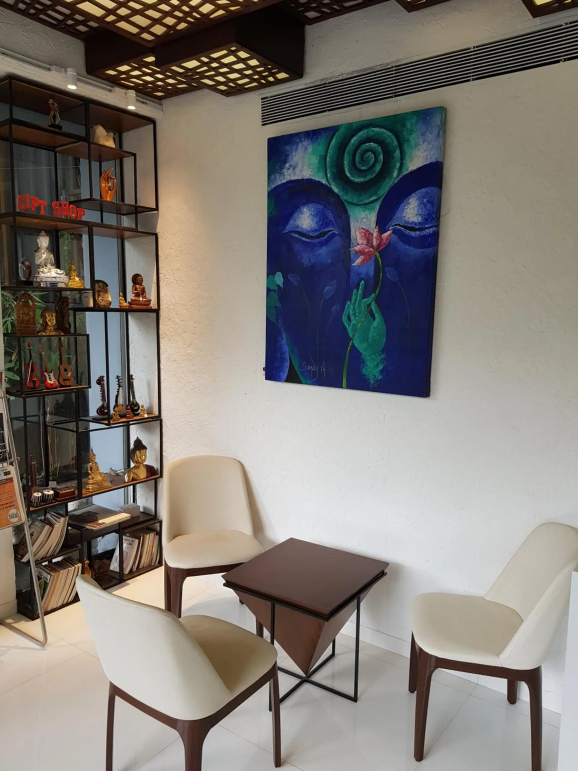 Lobby or reception in Dragonfly Hotel - The Art Hotel