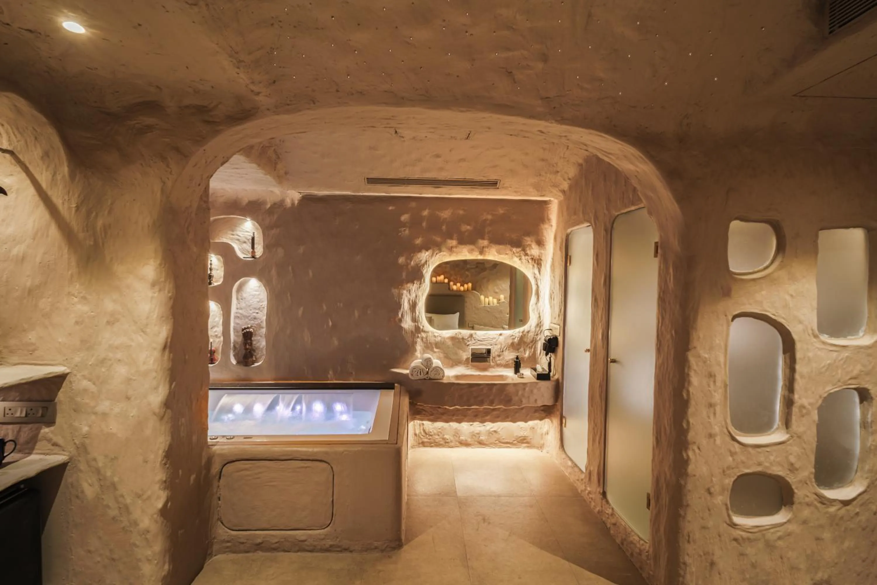 Bathroom in Dragonfly Hotel - The Art Hotel