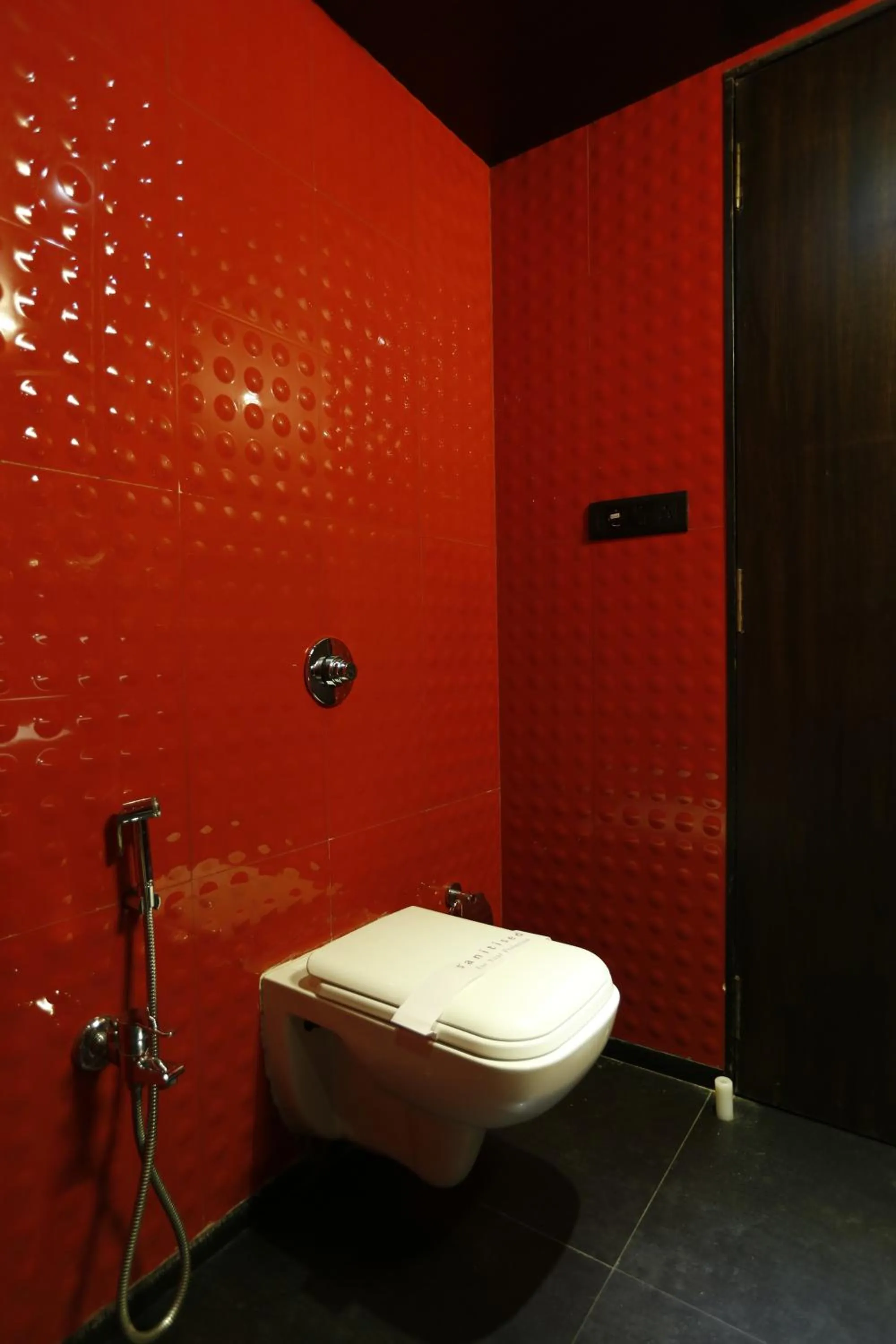 Day in Dragonfly Hotel - The Art Hotel