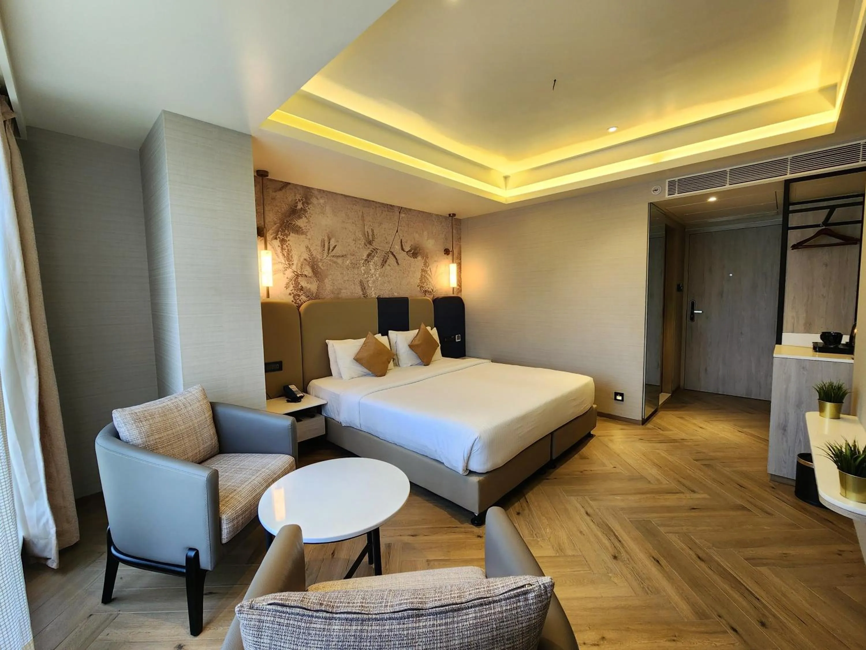 Bed in Dragonfly Hotel - The Art Hotel