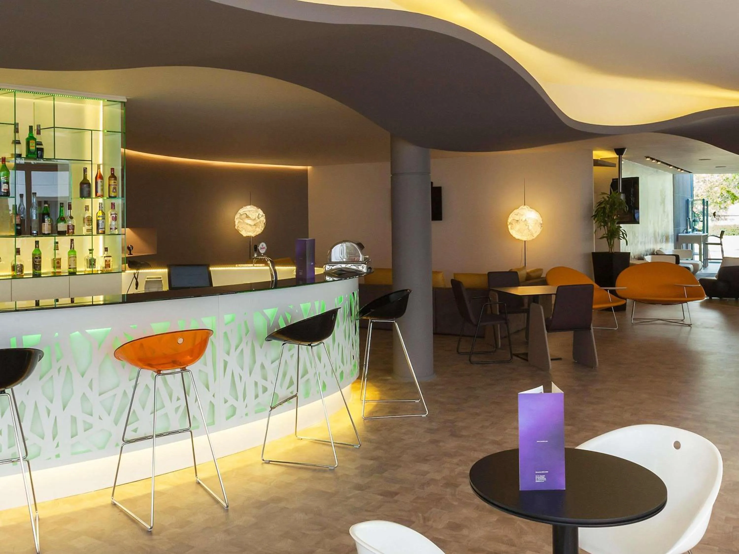 Lounge or bar in Novotel Setubal
