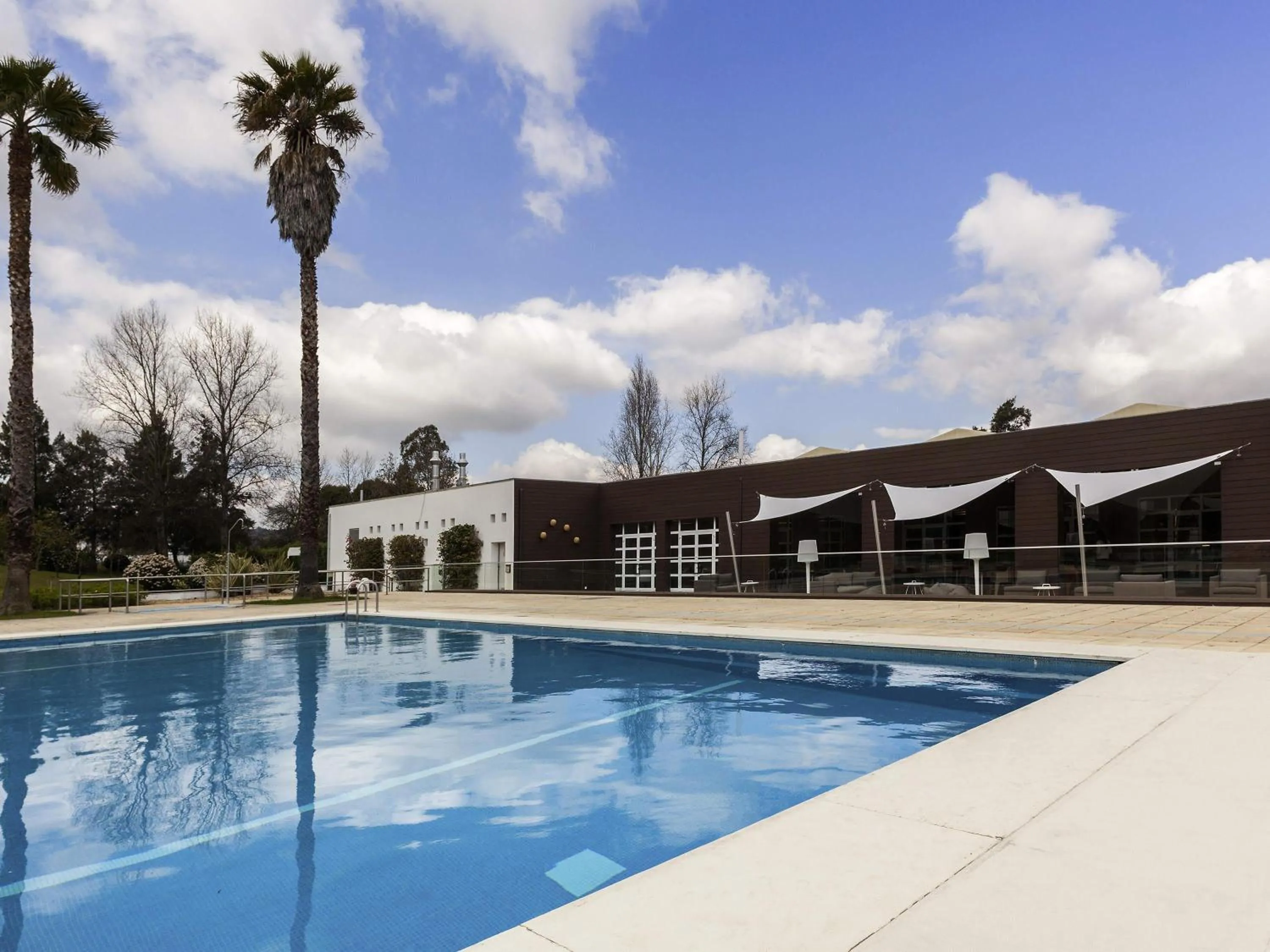 Property building in Novotel Setubal