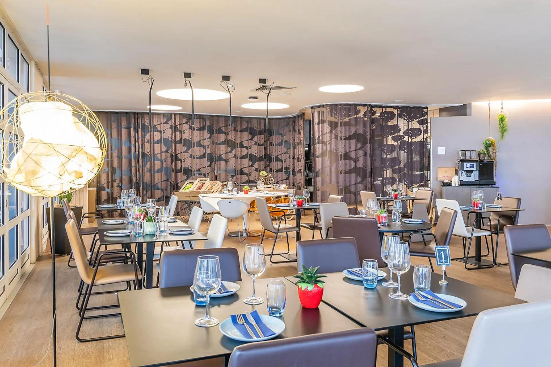 Food and drinks in Novotel Setubal