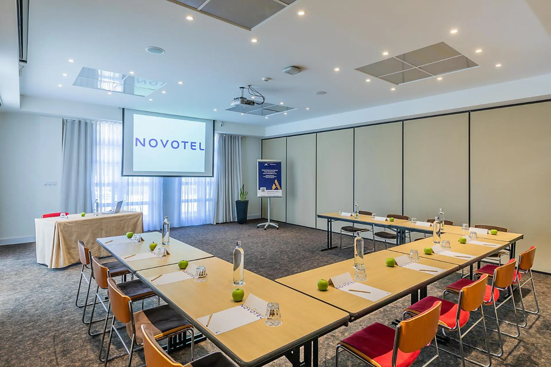 Meeting/conference room in Novotel Setubal