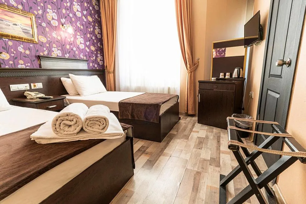 Photo of the whole room, Bed in Pamuk City Hotel