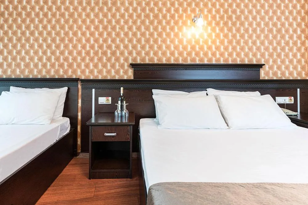 Photo of the whole room, Bed in Pamuk City Hotel