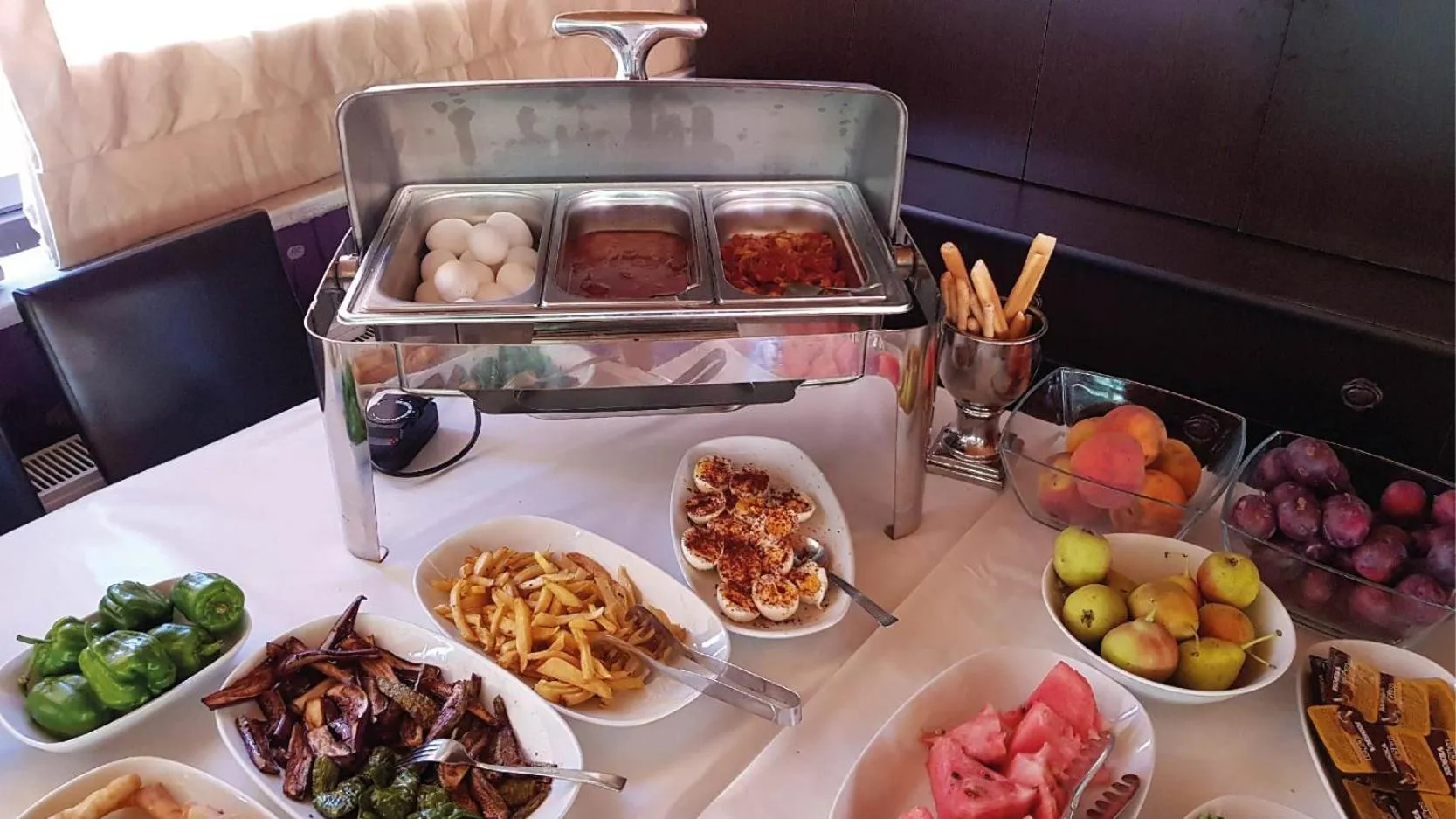 Buffet breakfast in Pamuk City Hotel