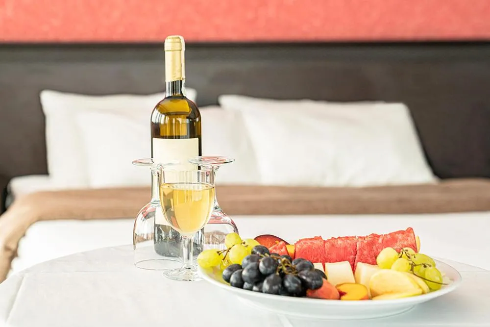 Food and drinks, Bed in Pamuk City Hotel