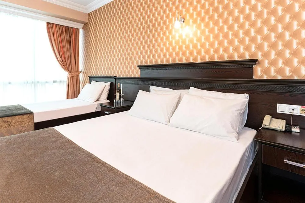 Photo of the whole room, Bed in Pamuk City Hotel