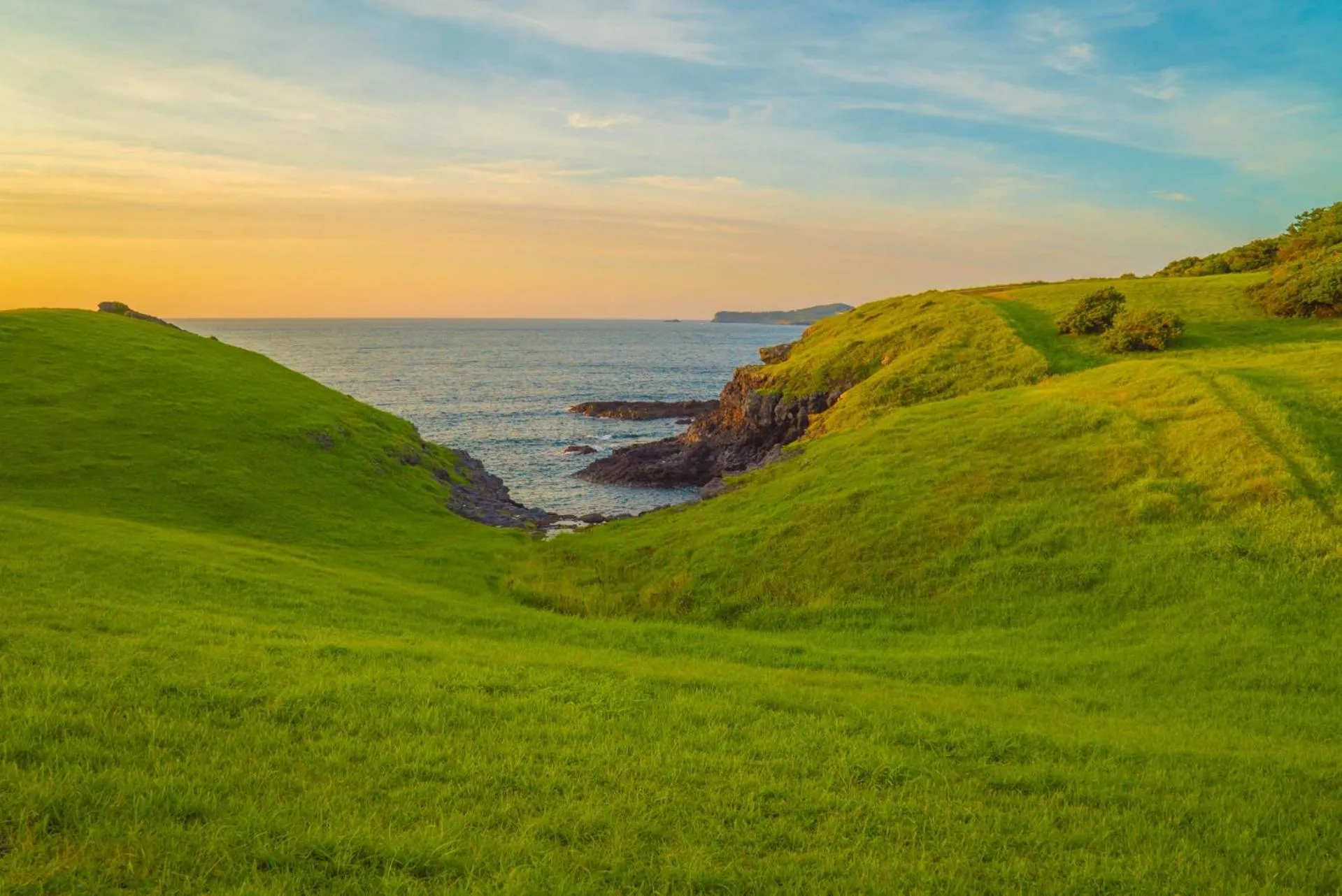 Seasons in IKI RETREAT by Onko Chishin