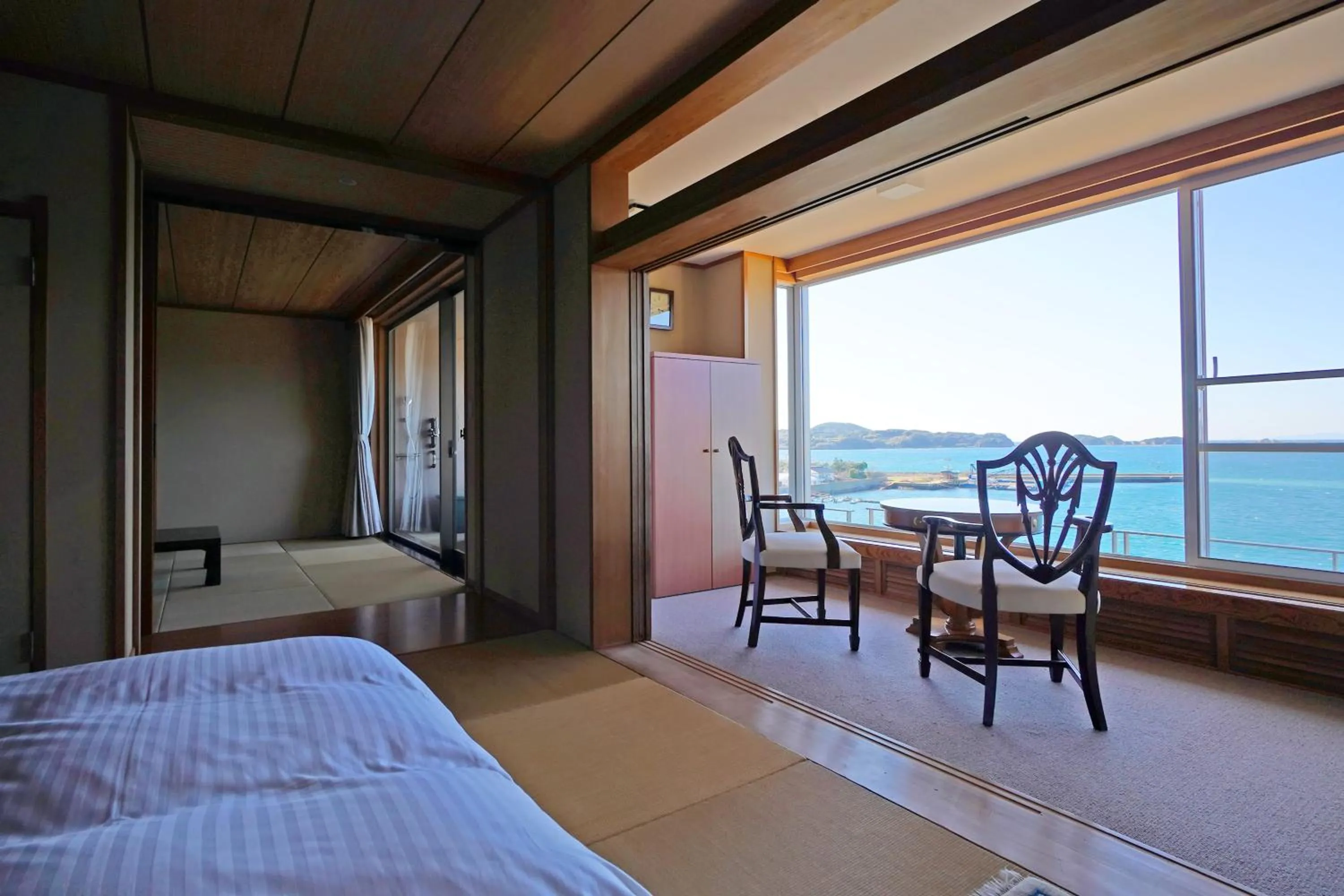 View (from property/room), Bed in IKI RETREAT by Onko Chishin