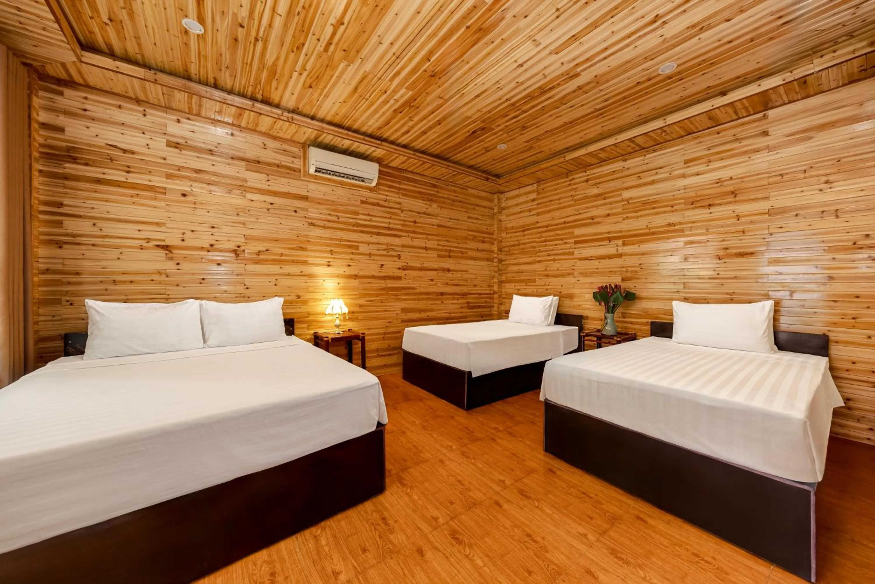 Bed in Tam Coc Rocky Bungalow