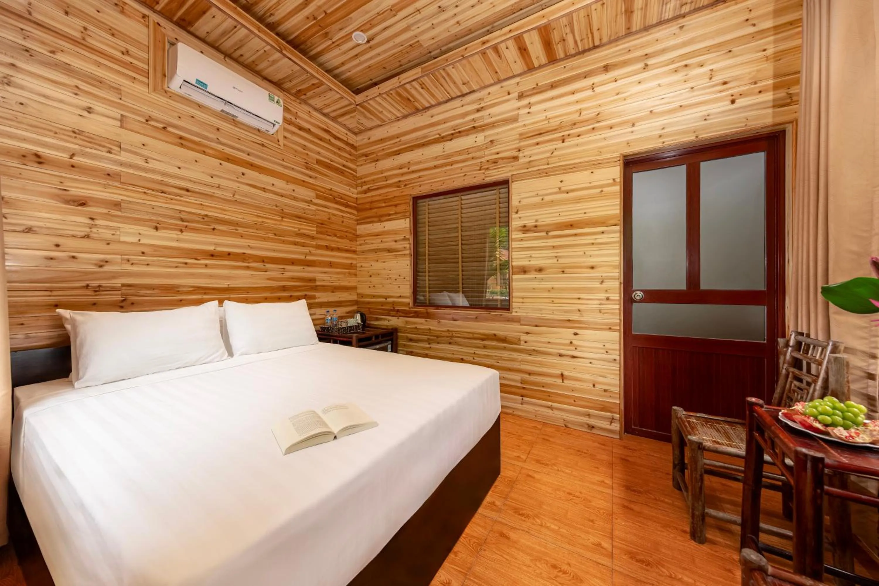 Bed in Tam Coc Rocky Bungalow