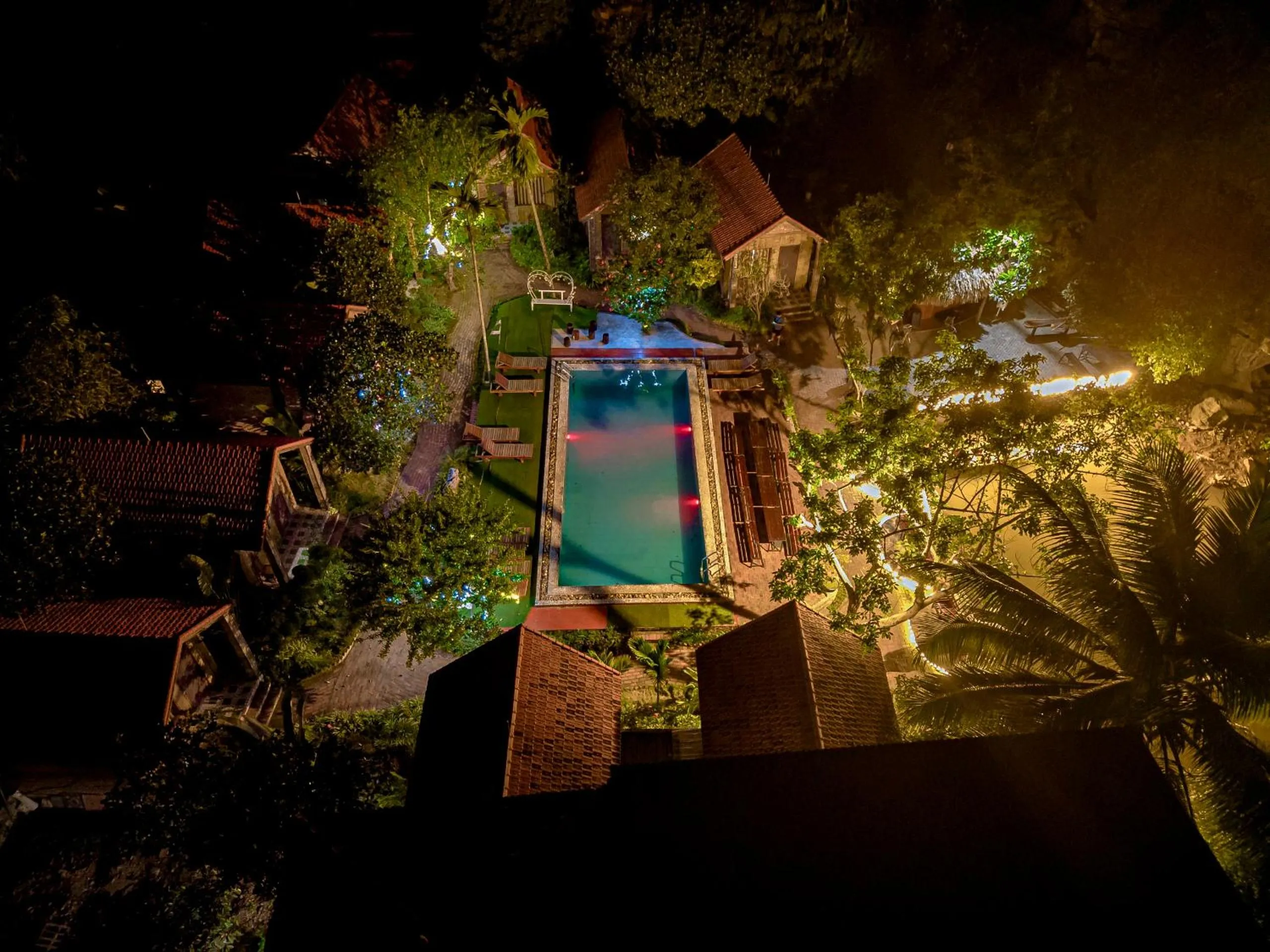 Communal lounge/ TV room in Tam Coc Rocky Bungalow