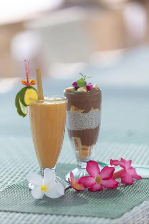 Food and drinks in Poinciana Resort