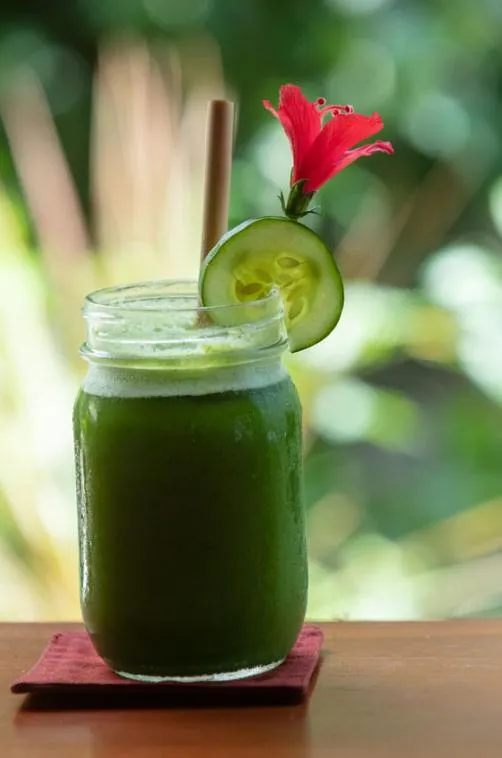 Food and drinks in Poinciana Resort