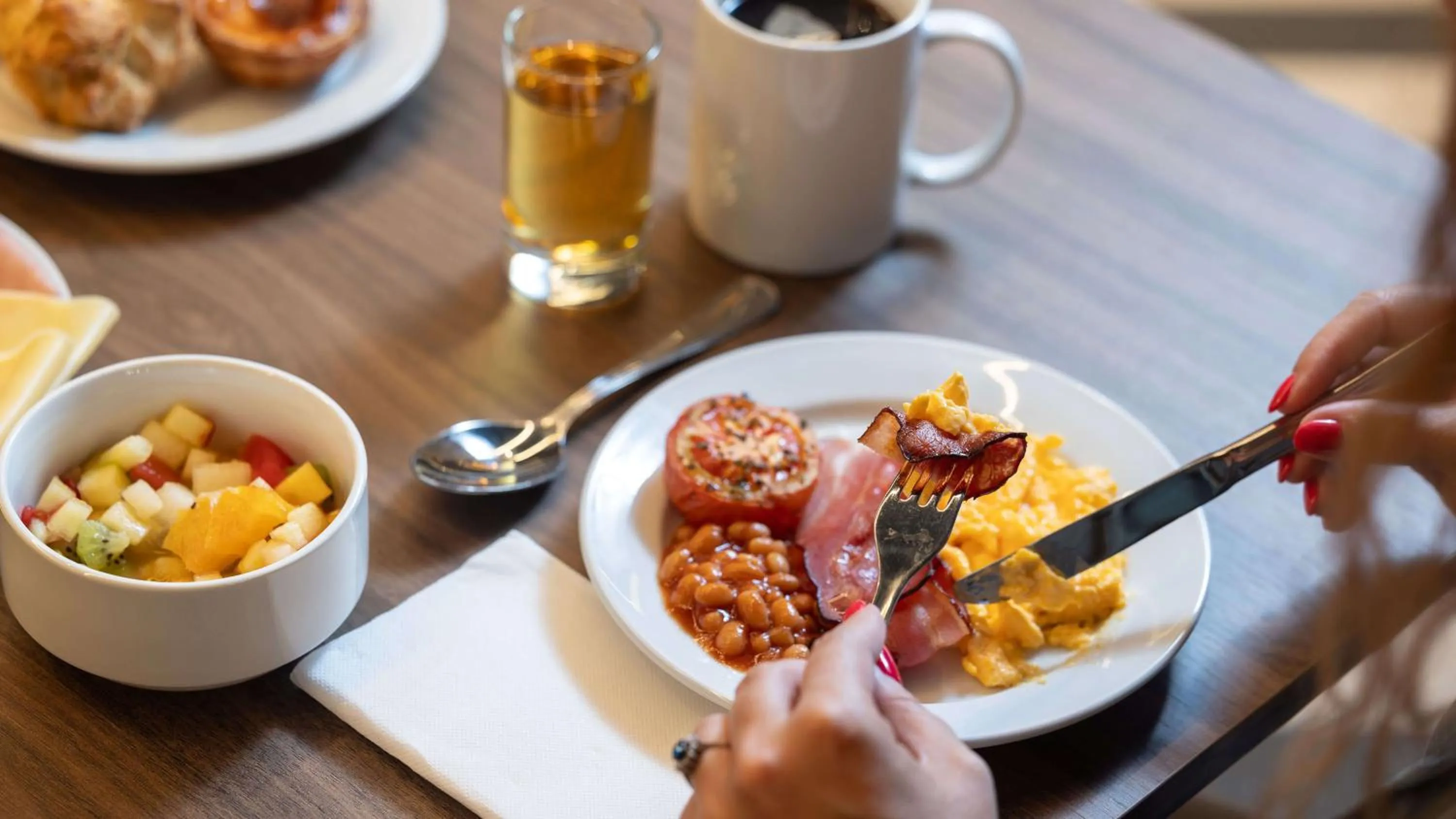 Restaurant/places to eat in Holiday Inn Express & Suites Lisbon - Príncipe Real by IHG