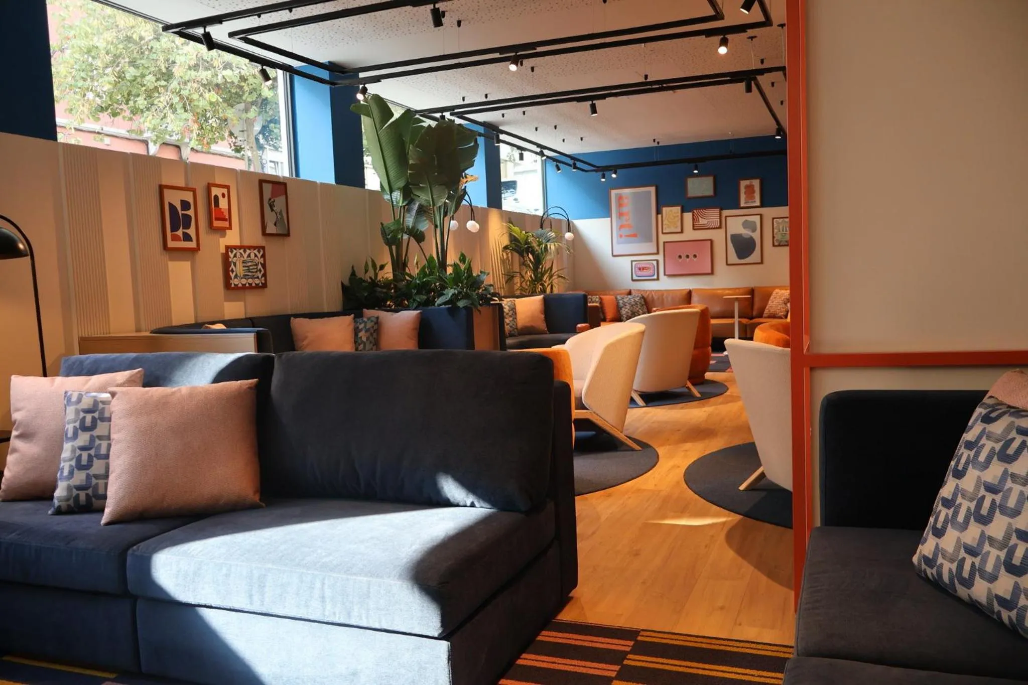 Property building in Holiday Inn Express & Suites Lisbon - Príncipe Real by IHG