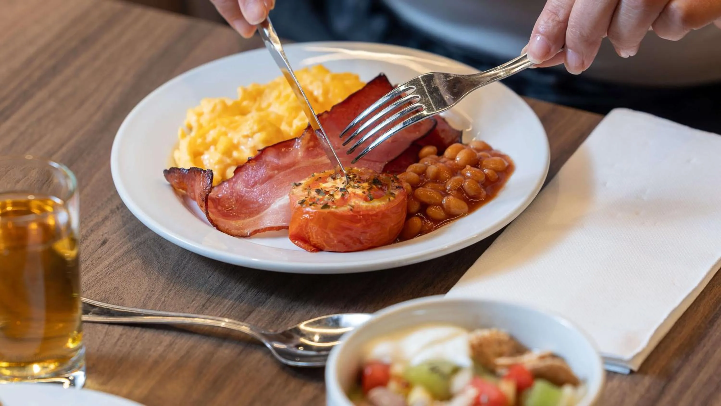 Restaurant/places to eat in Holiday Inn Express & Suites Lisbon - Príncipe Real by IHG