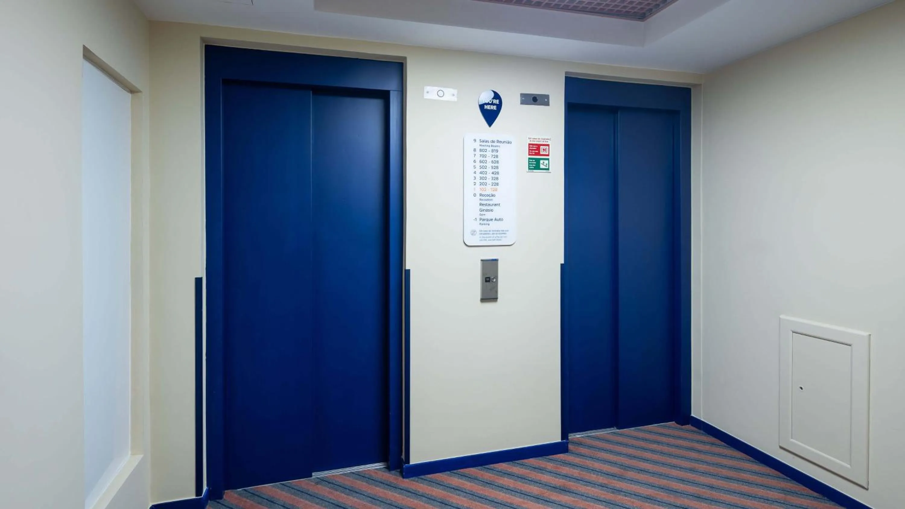 Lobby or reception in Holiday Inn Express & Suites Lisbon - Príncipe Real by IHG