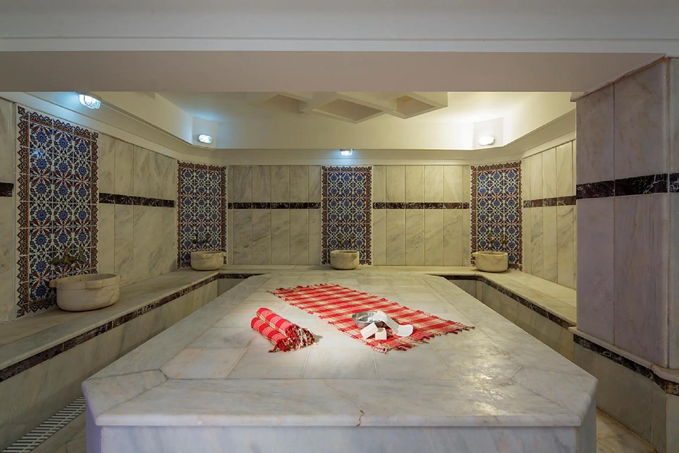 Public Bath, Bed in Club Turtas Beach - All Inclusive