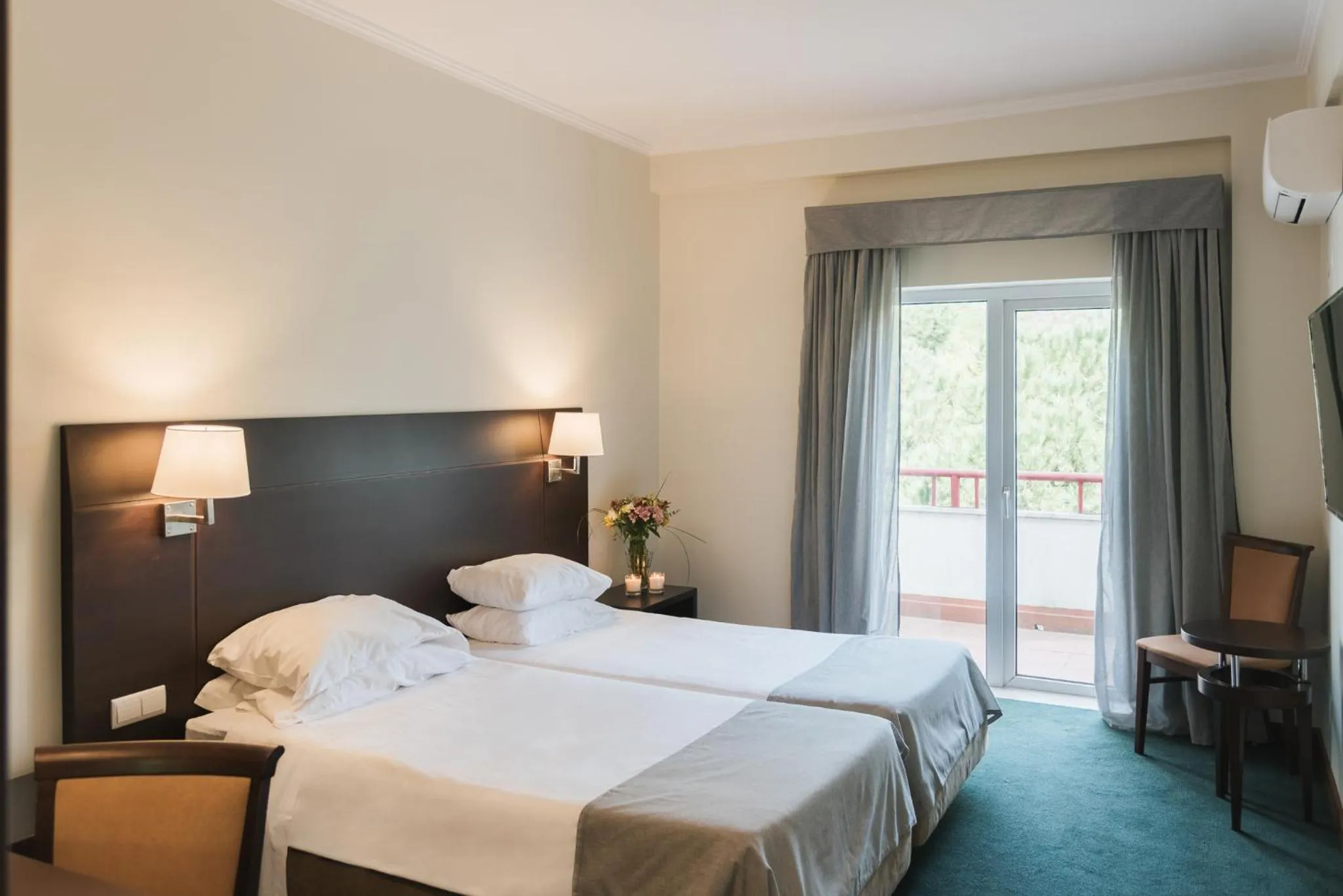 Balcony/Terrace, Bed in Amazonia Jamor Hotel