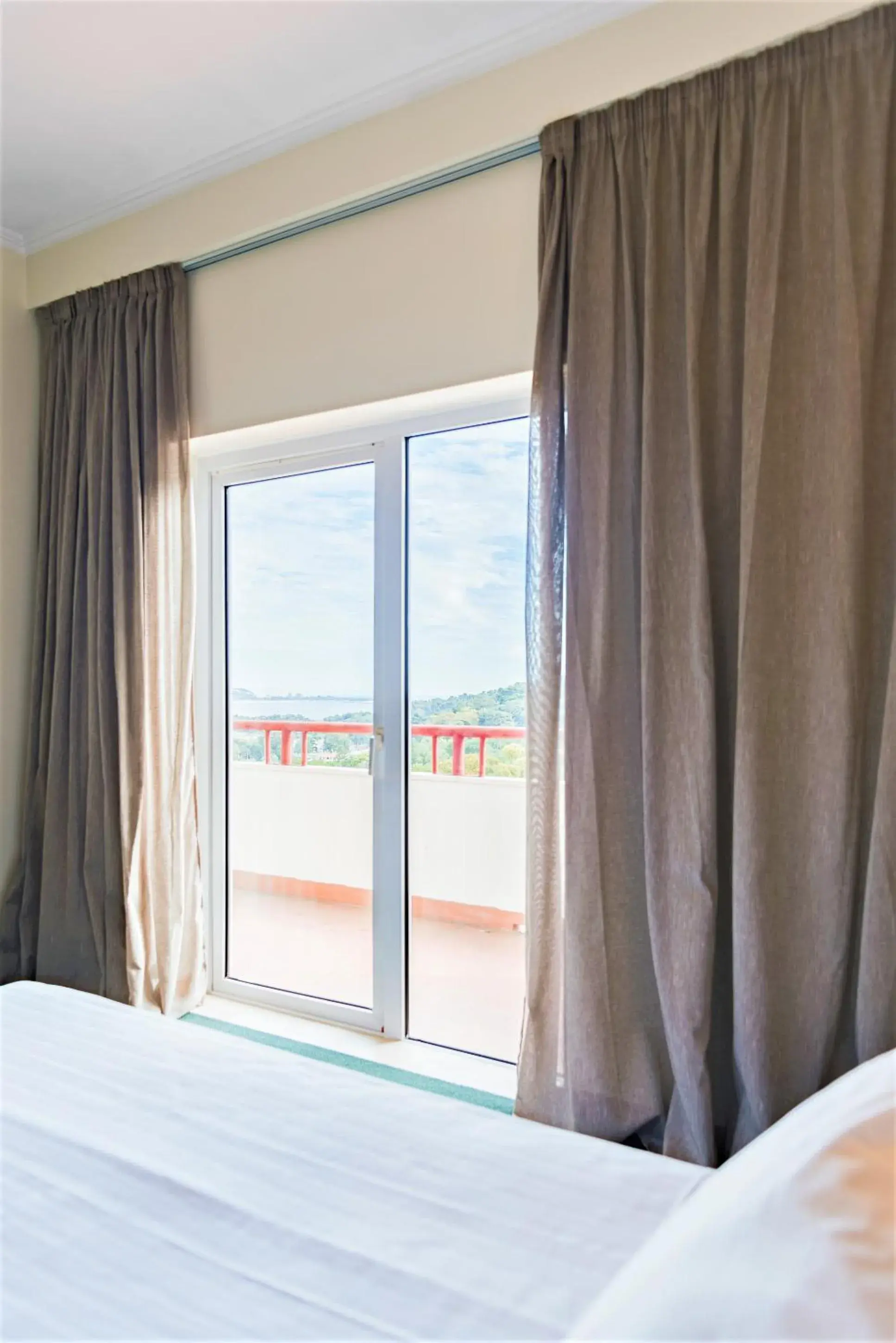 Double Room with Balcony and Sea View - single occupancy in Amazonia Jamor Hotel Double Room with Balcony and Sea View - single occupancy in Amazonia Jamor Hotel