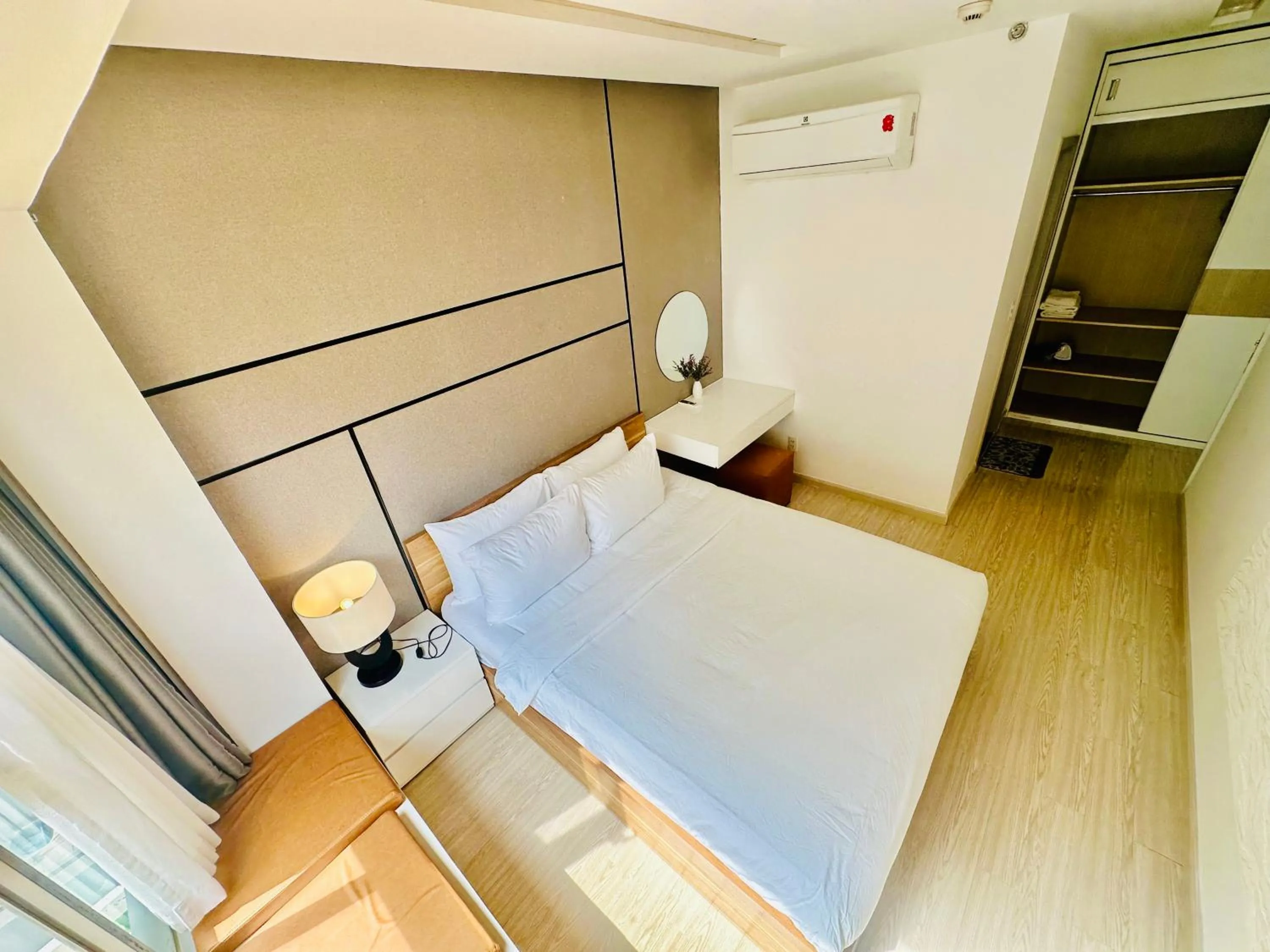 Bed in Scenic Valley Suite