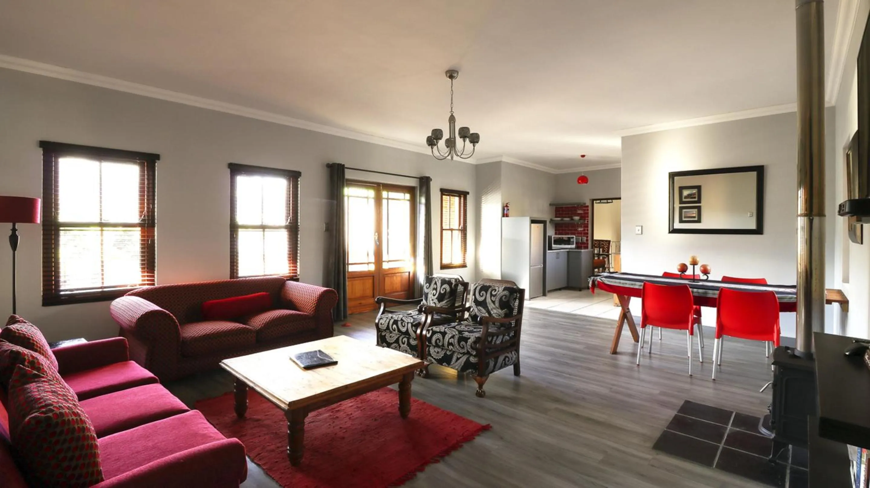 Living room in Port Del Mar Guesthouse
