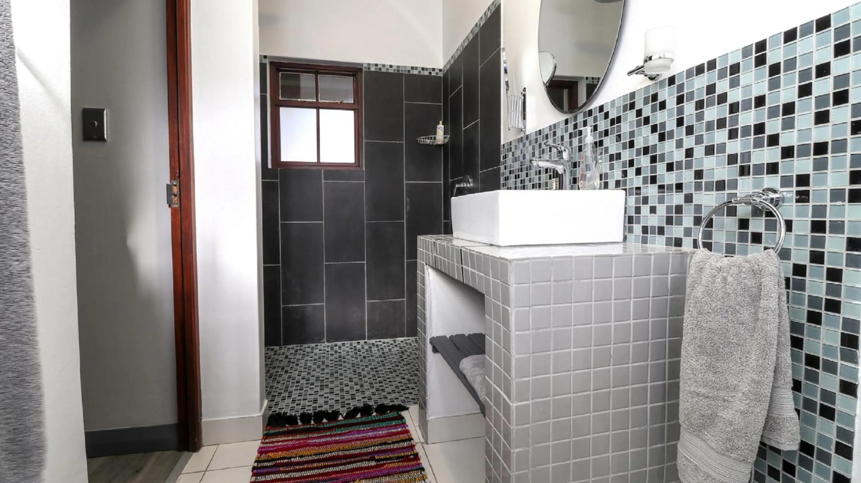 Shower in Port Del Mar Guesthouse