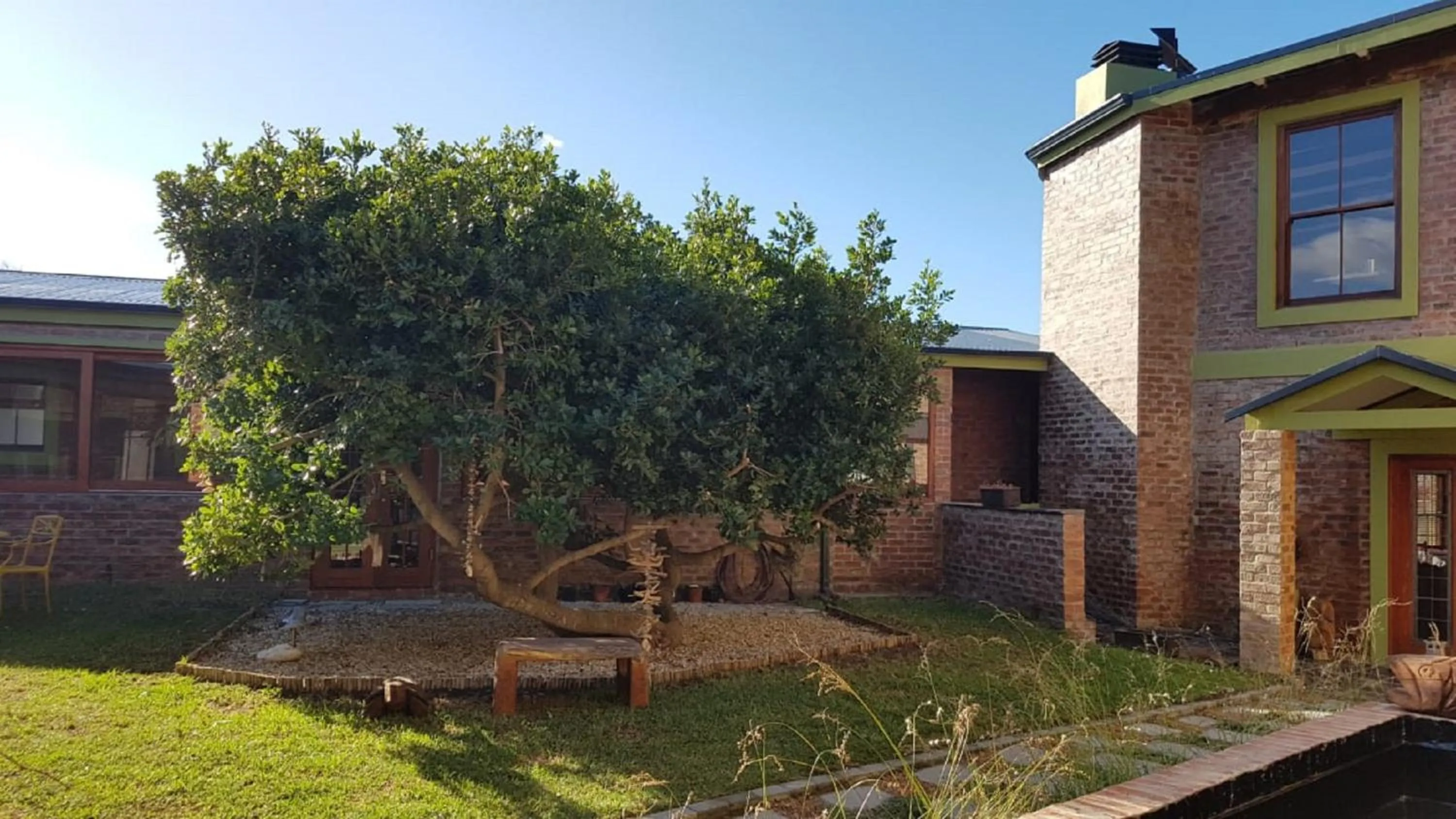 Garden view in Port Del Mar Guesthouse