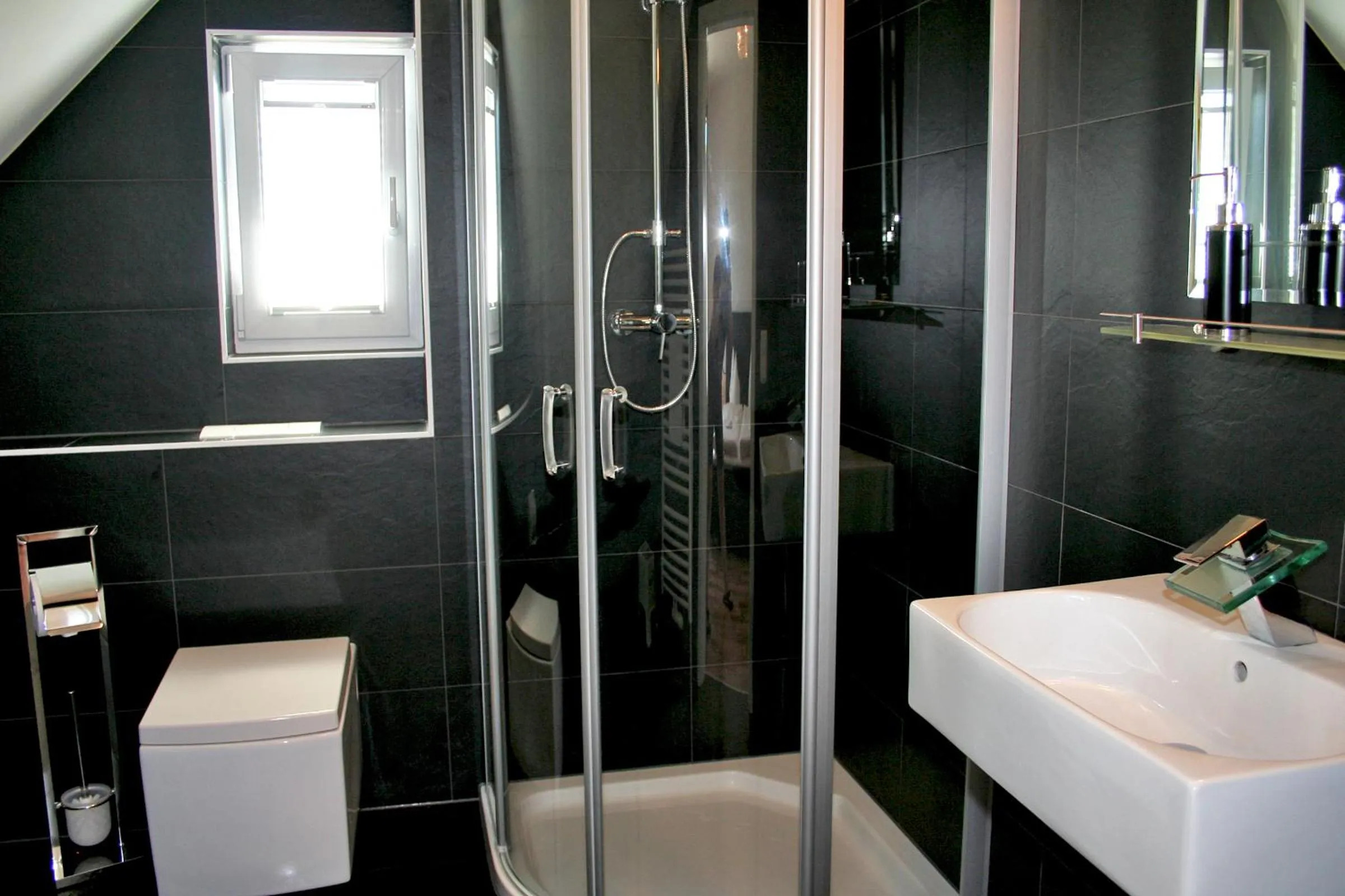 Shower in Pension Amo Marem