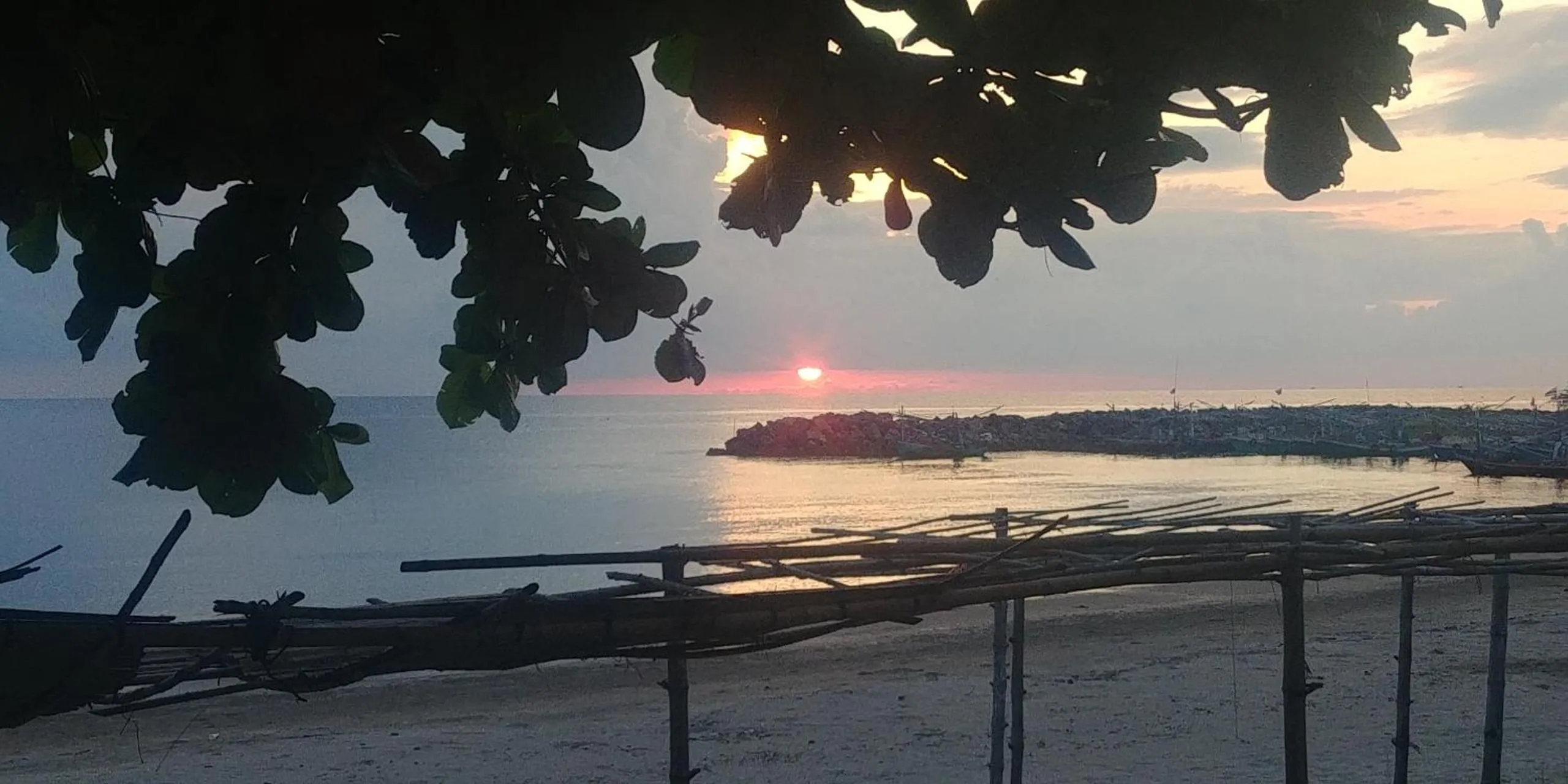 Khao Tao Beach Lodge Old Siam