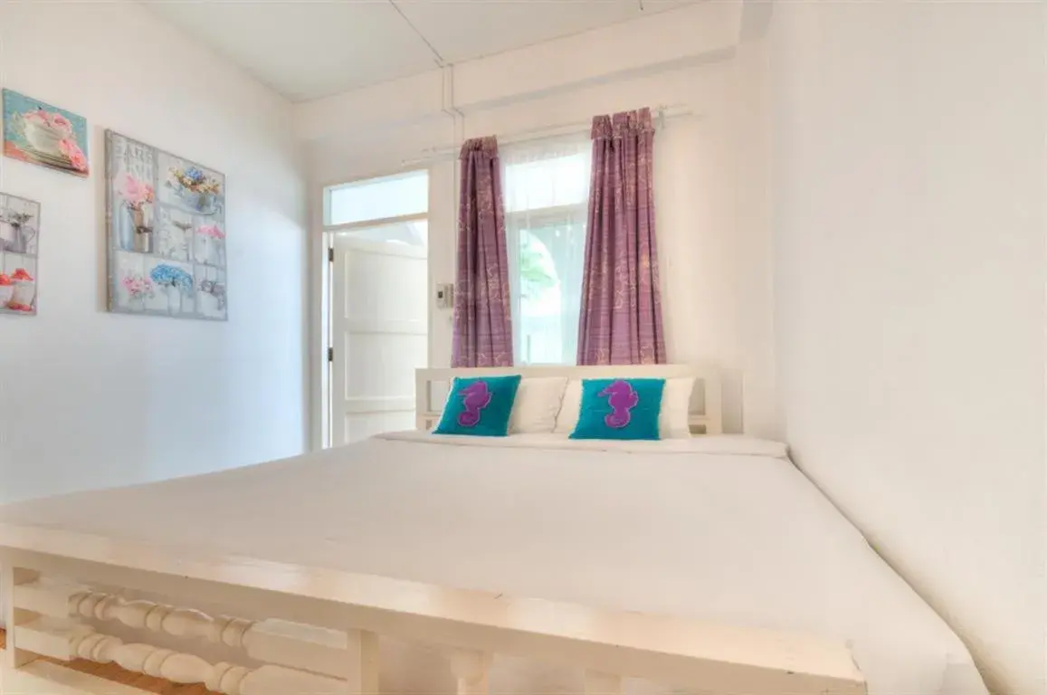 Double Room - Disability Access in Khao Tao Beach Lodge Old Siam Double Room - Disability Access in Khao Tao Beach Lodge Old Siam