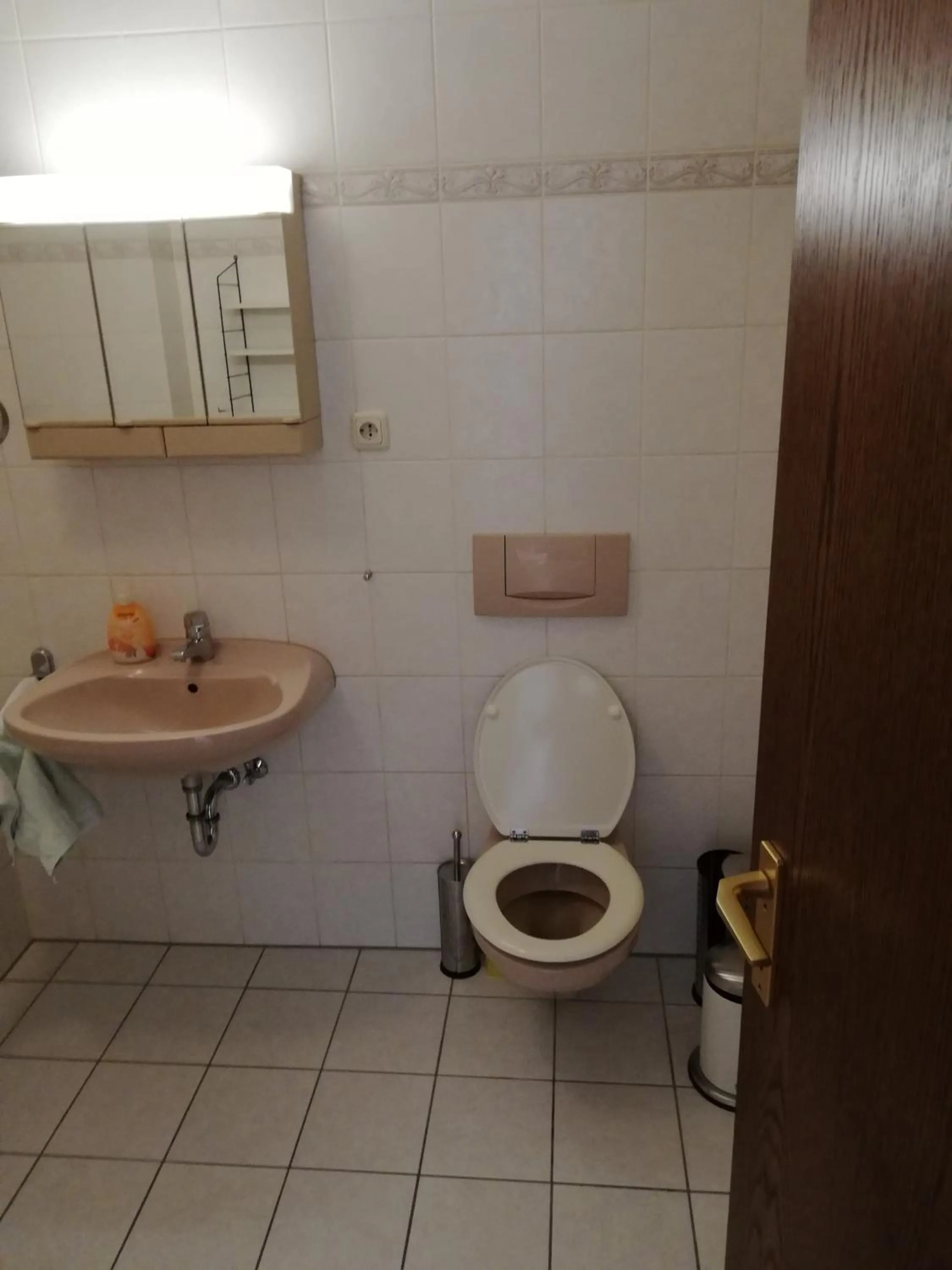 Toilet in Hotel Ideal