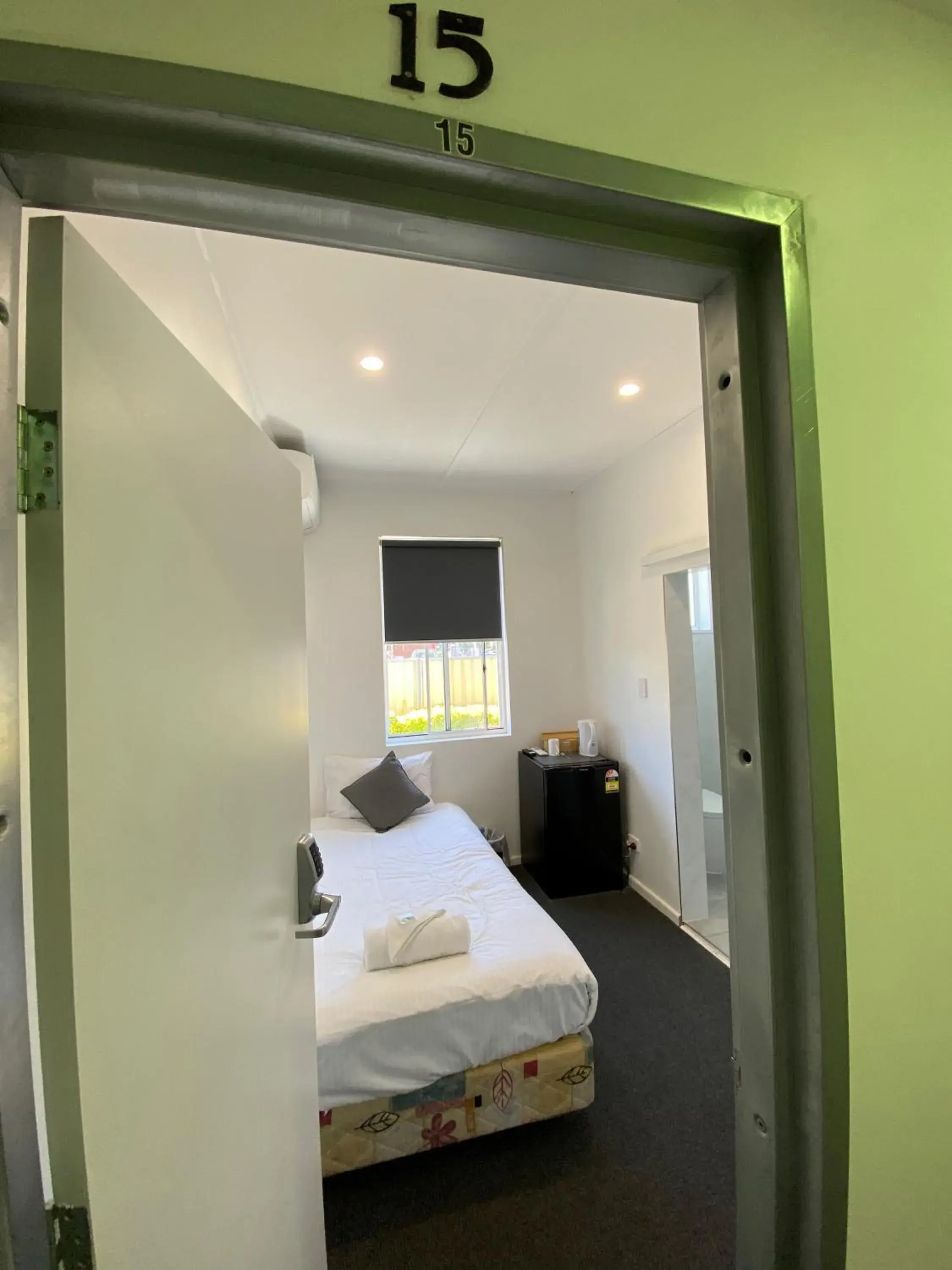 Small Single Room in Central Motel Mudgee Small Single Room in Central Motel Mudgee