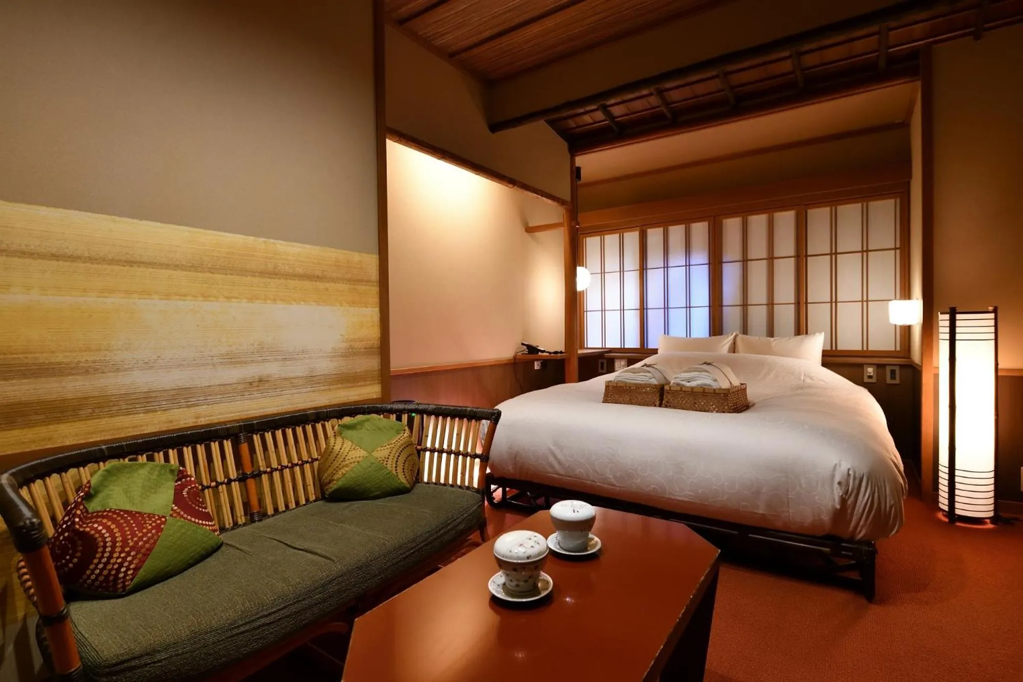 Photo of the whole room, Bed in Yasaka Yutone Kyokoyado