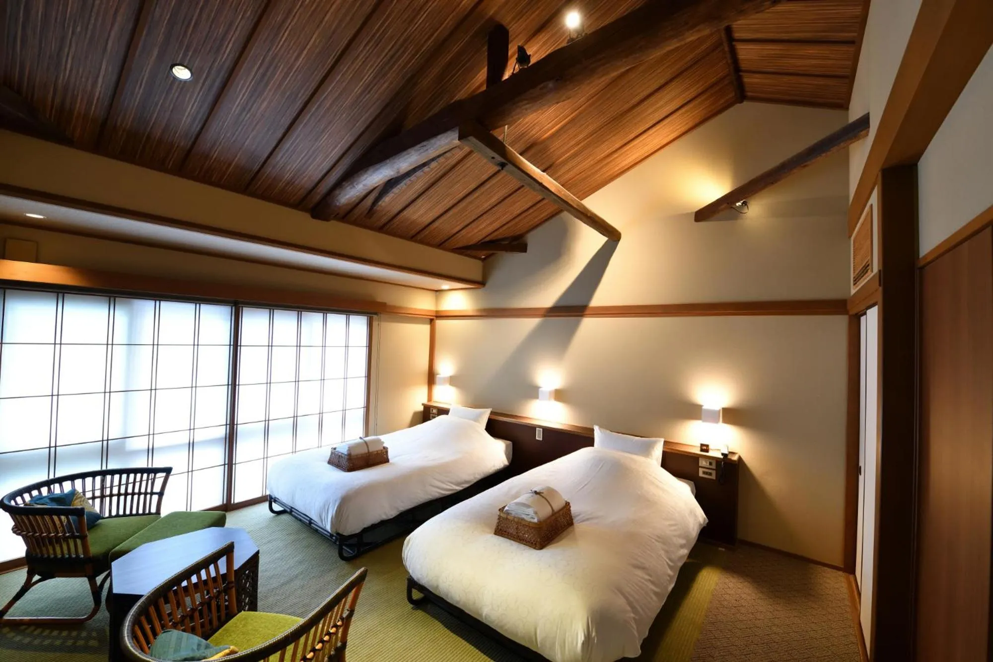 Photo of the whole room, Bed in Yasaka Yutone Kyokoyado