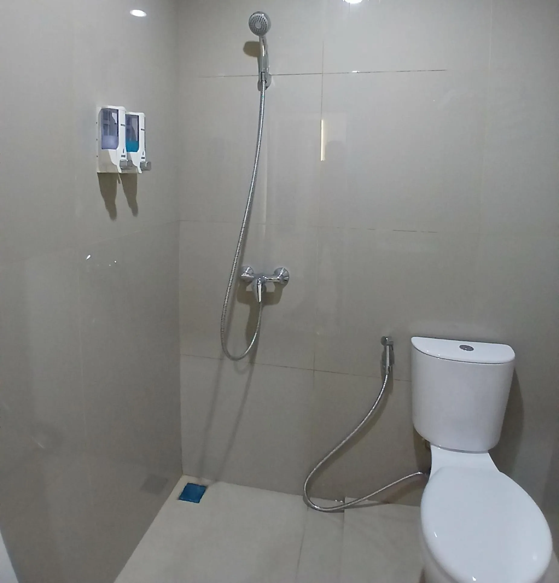 Ethan Hotel Kelapa Gading