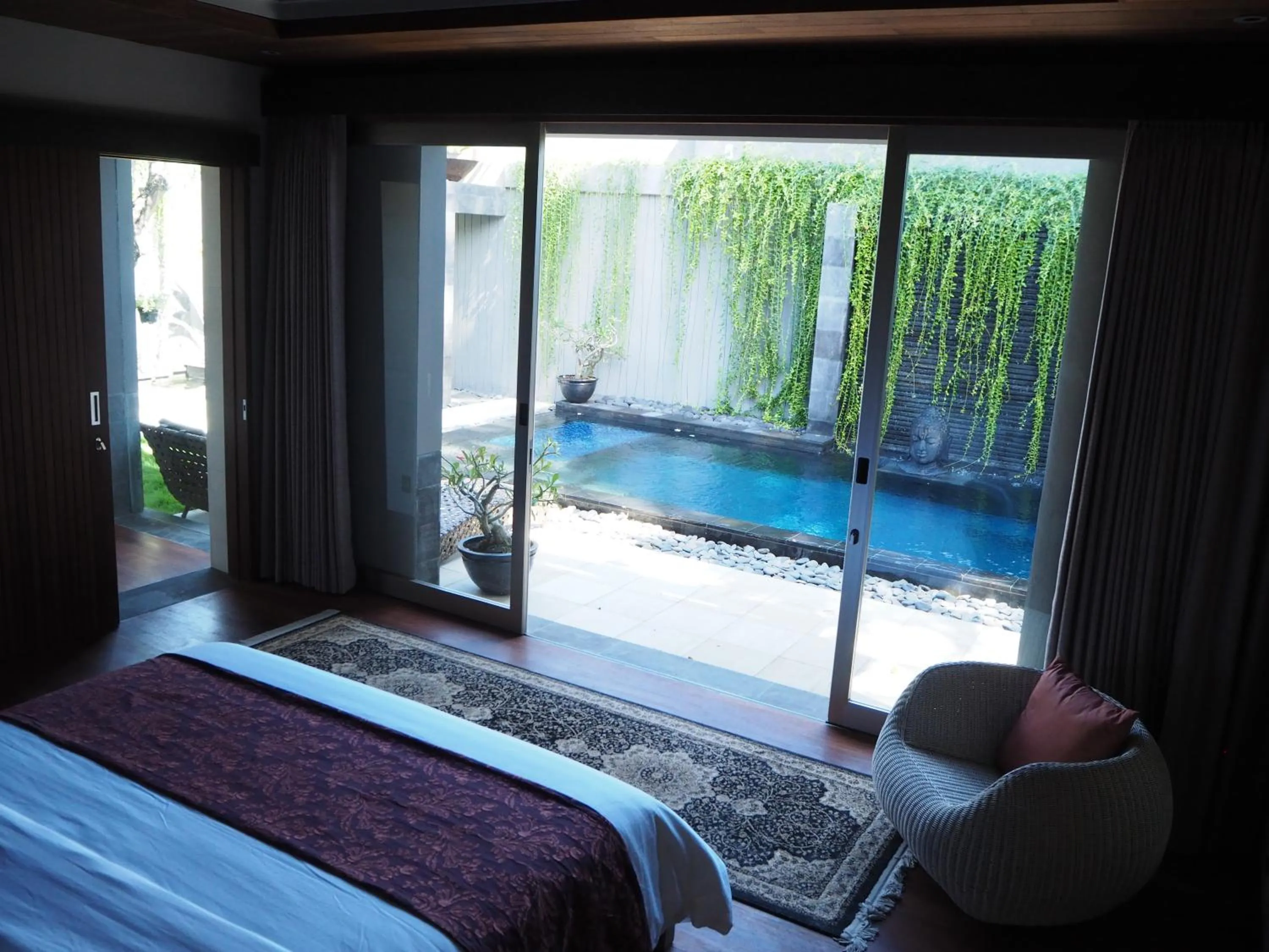 Bed in Pronoia Beach Resort