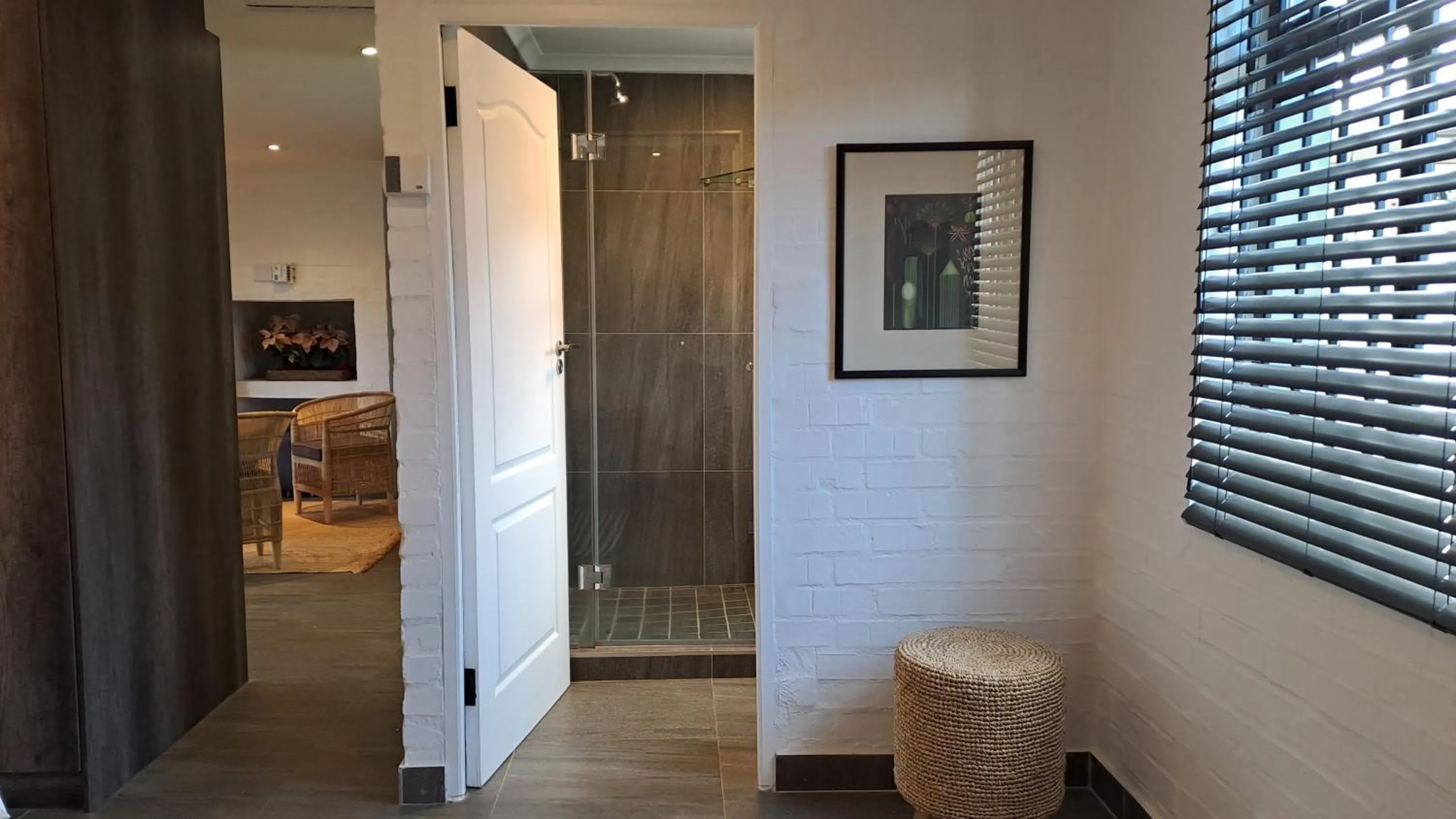 Shower in Mont Angelis